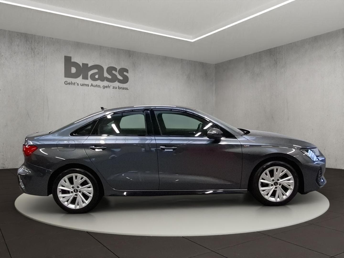 Bild über Audi A3 Limousine S line 30 TFSI S tronic - für weitere Informationen kontaktieren Sie den Audi Partner