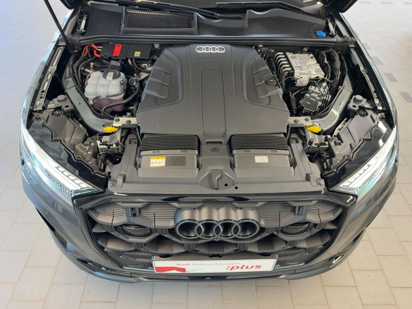 Bild über Audi Q7 SUV S line business TDI quattro 210 kW tiptronic - für weitere Informationen kontaktieren Sie den Audi Partner