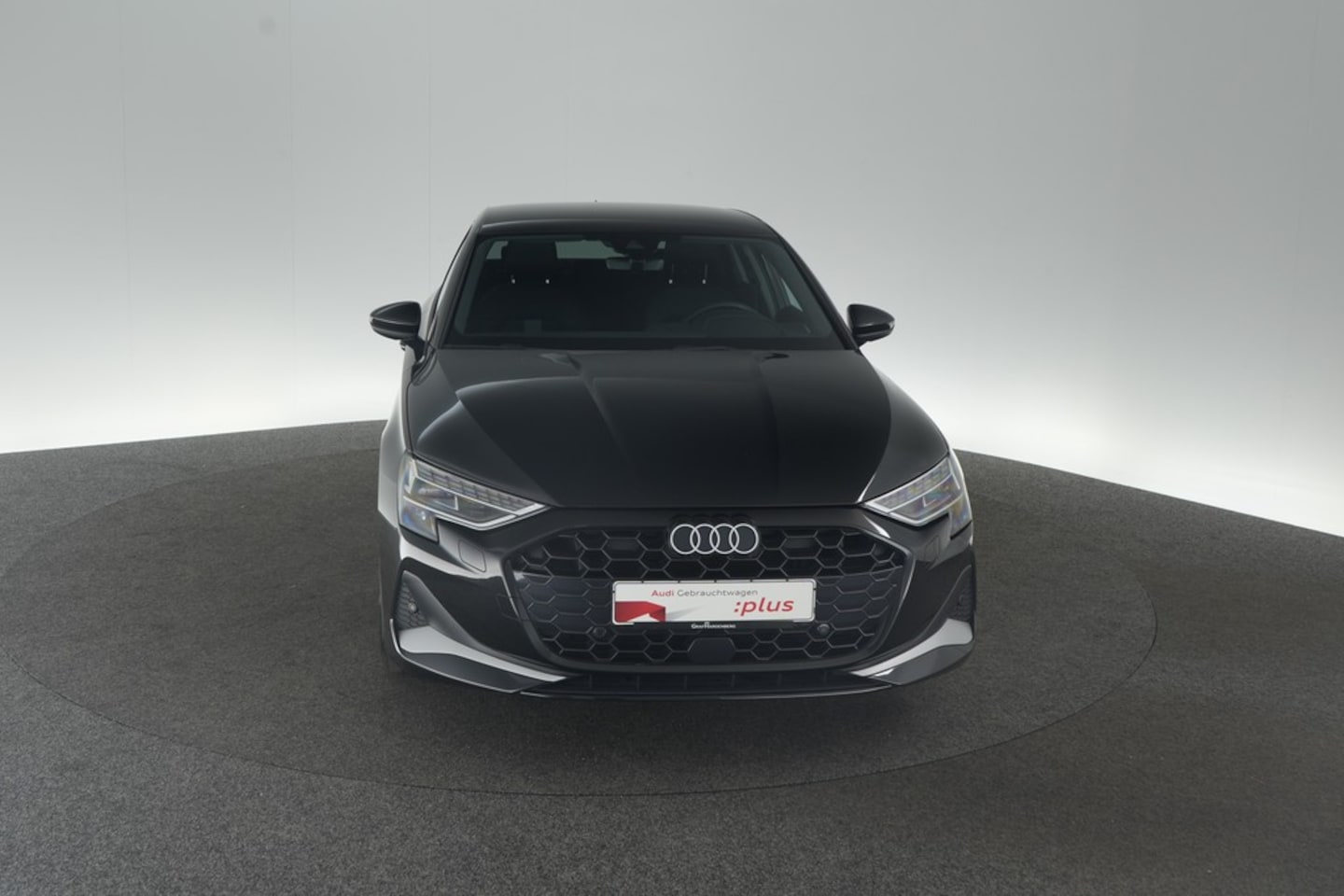 Bild über Audi A3 Limousine advanced 35 TFSI S tronic - für weitere Informationen kontaktieren Sie den Audi Partner