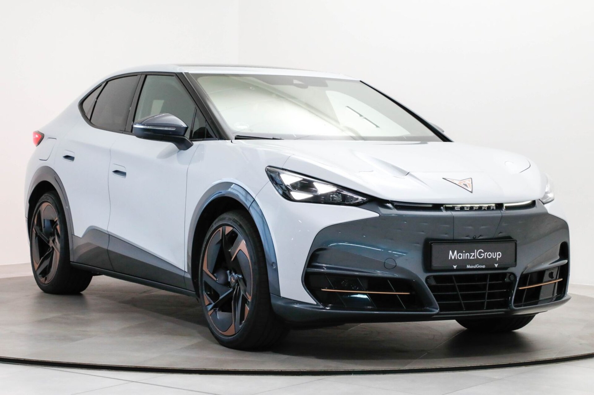 CUPRA Tavascan VZ