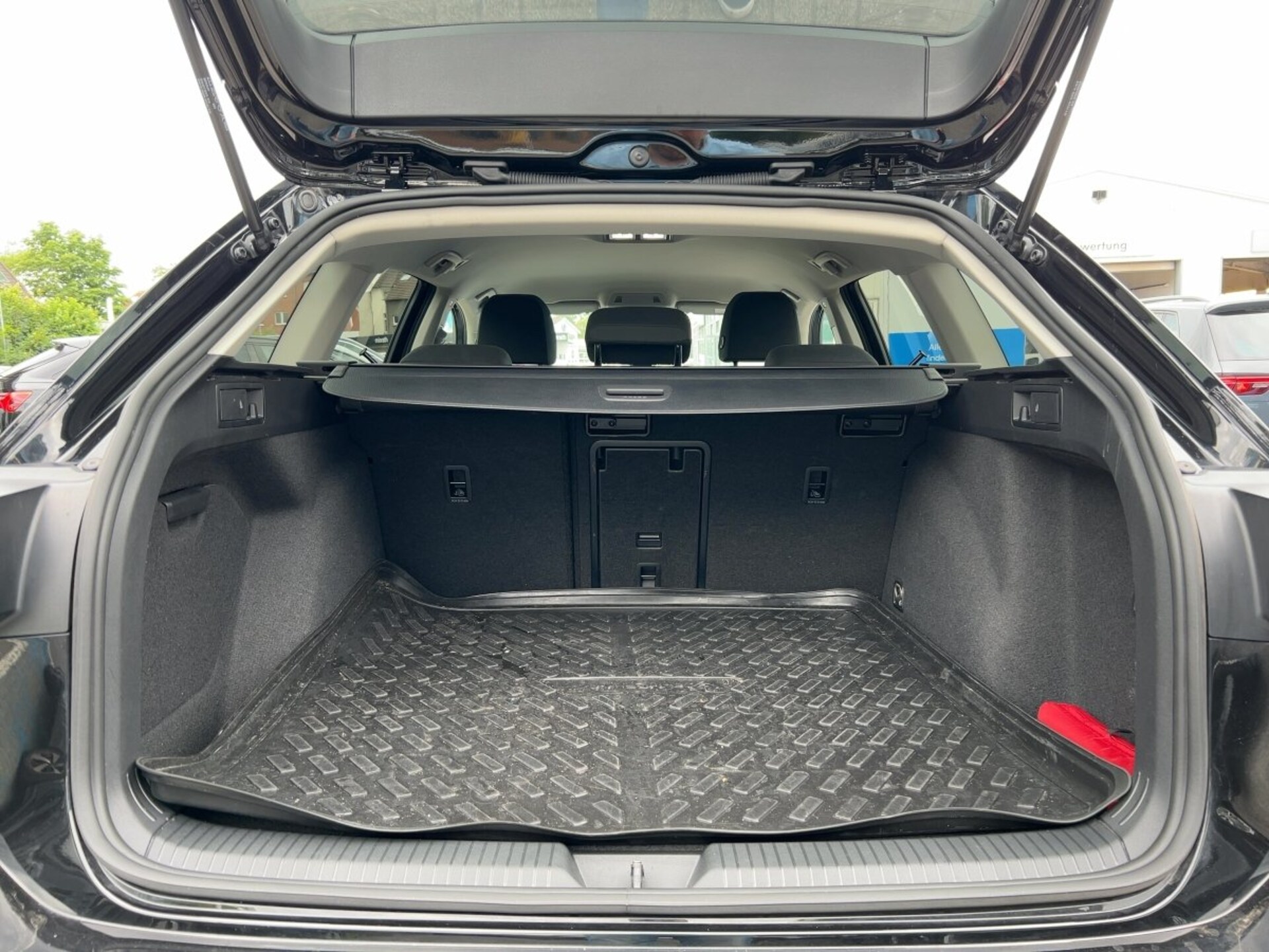 Volkswagen Golf Variant Life