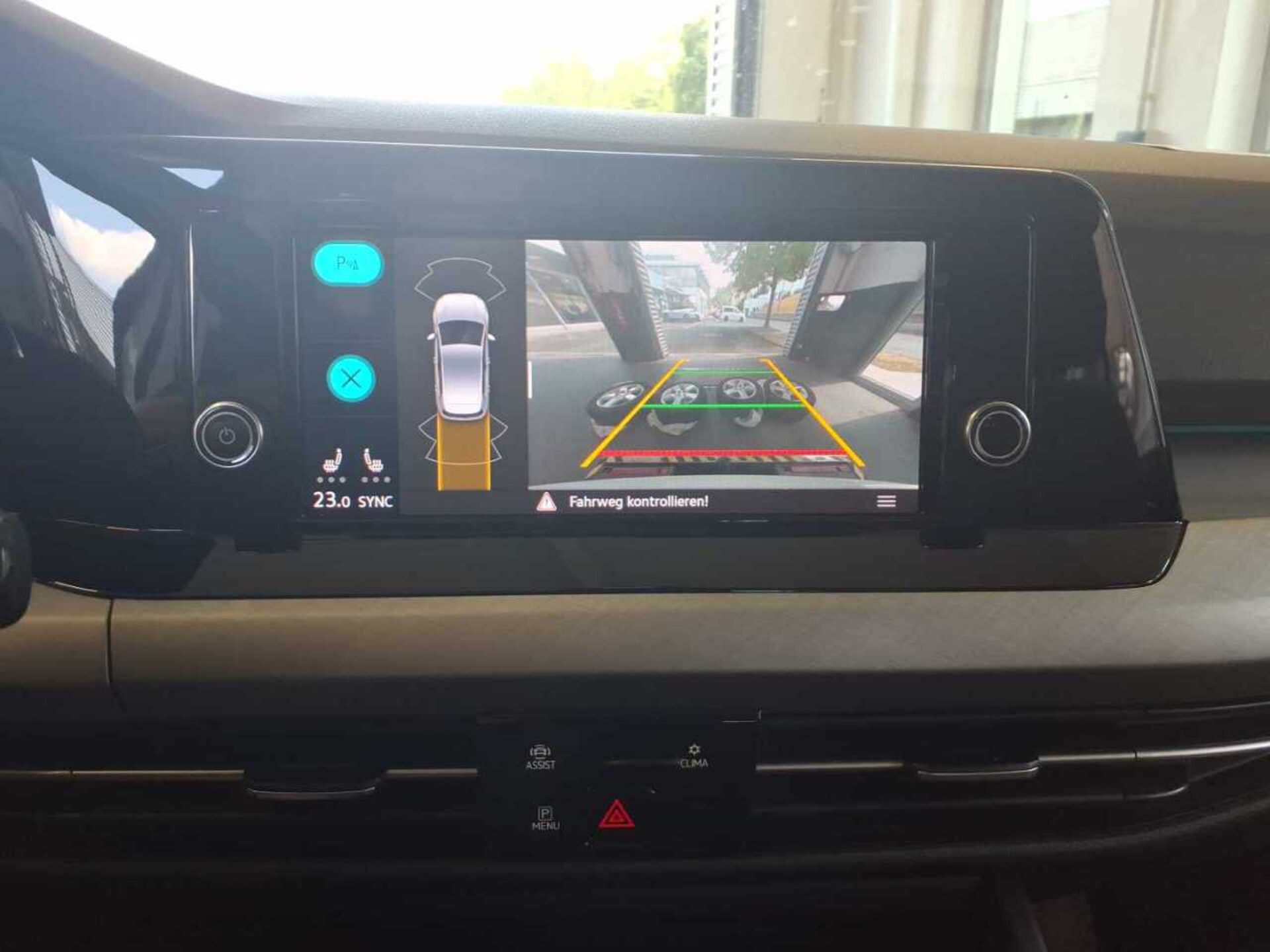 Volkswagen Golf Life