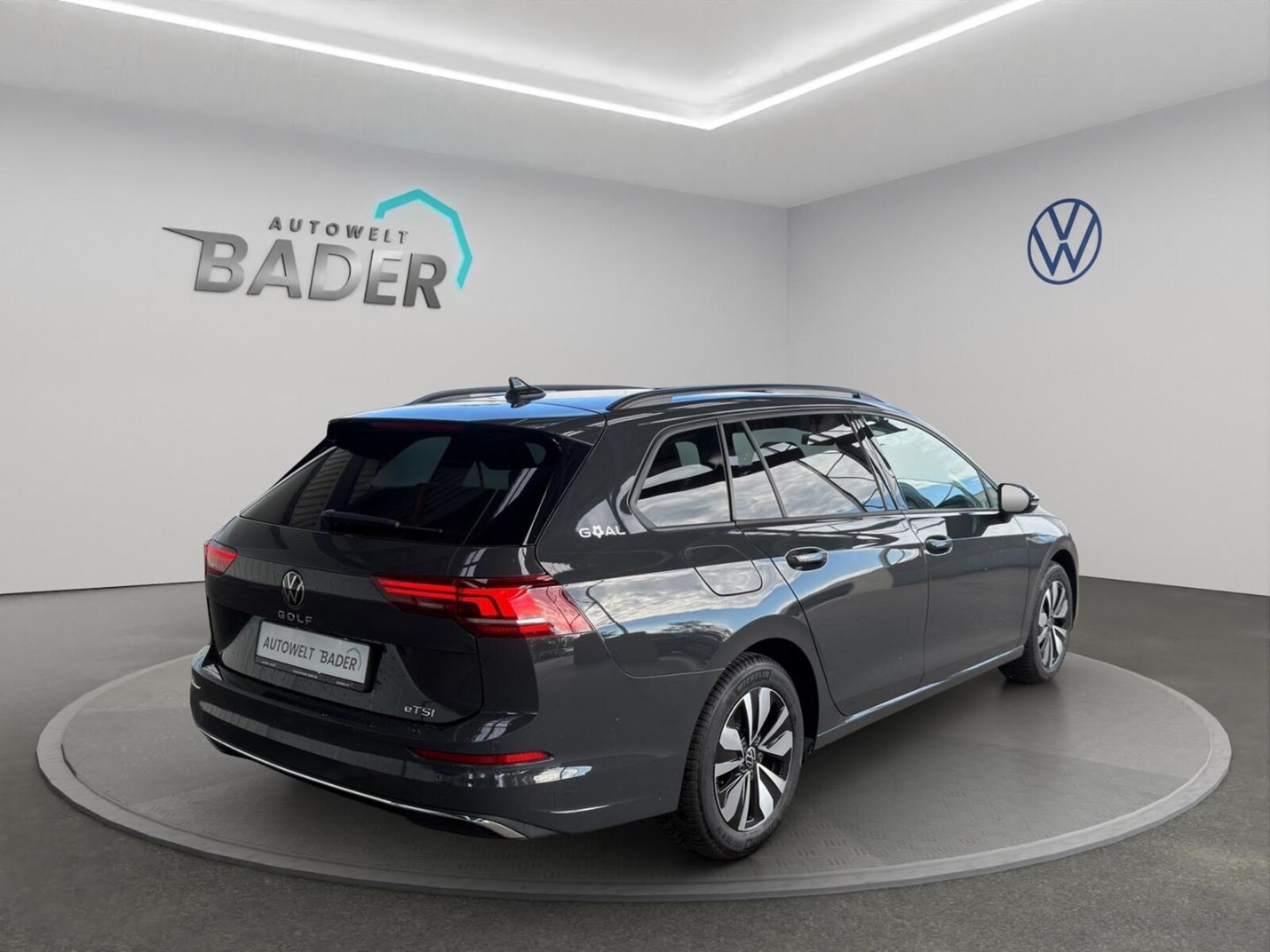 Volkswagen Golf Variant – Bild 6