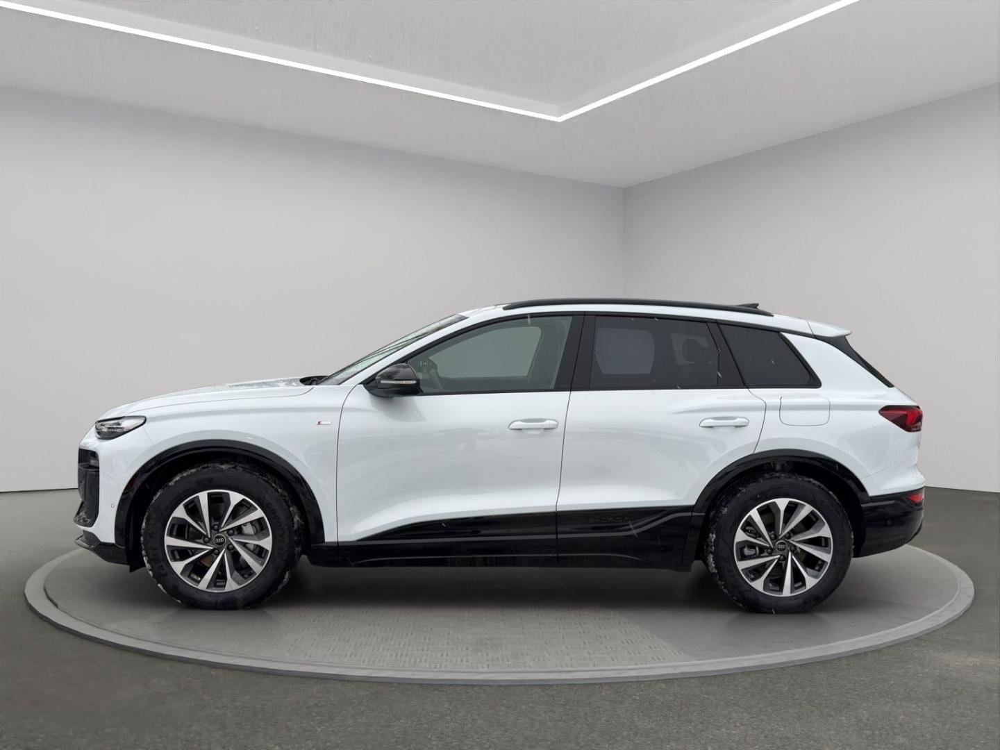 Bild über Audi Q6 SUV e-tron e-tron quattro - für weitere Informationen kontaktieren Sie den Audi Partner