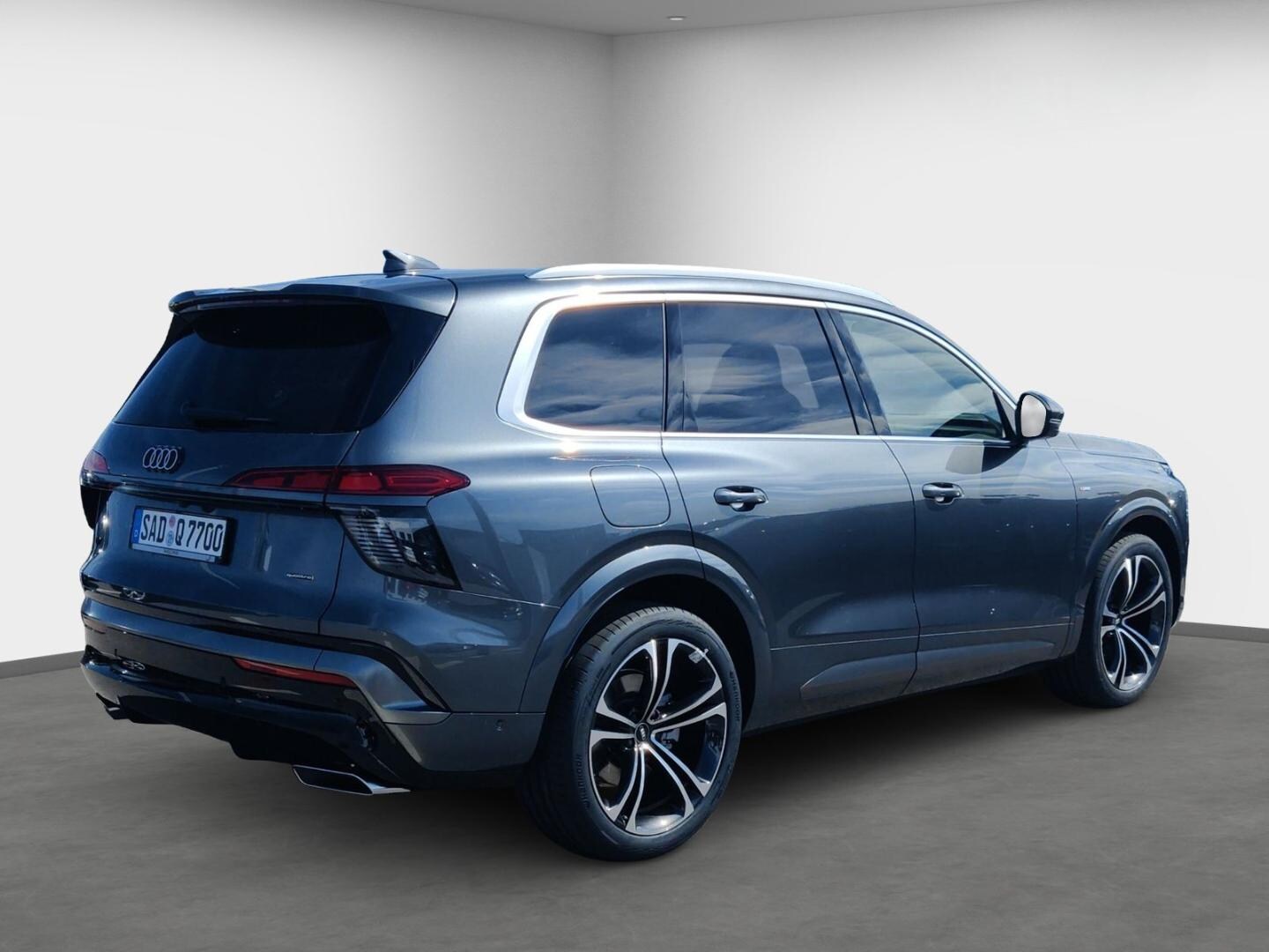 Bild über Audi Q7 SUV TDI quattro 220 kW tiptronic - für weitere Informationen kontaktieren Sie den Audi Partner