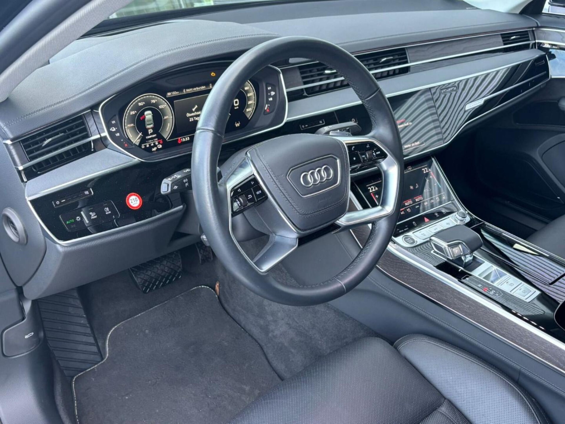 Audi A8 TFSI e