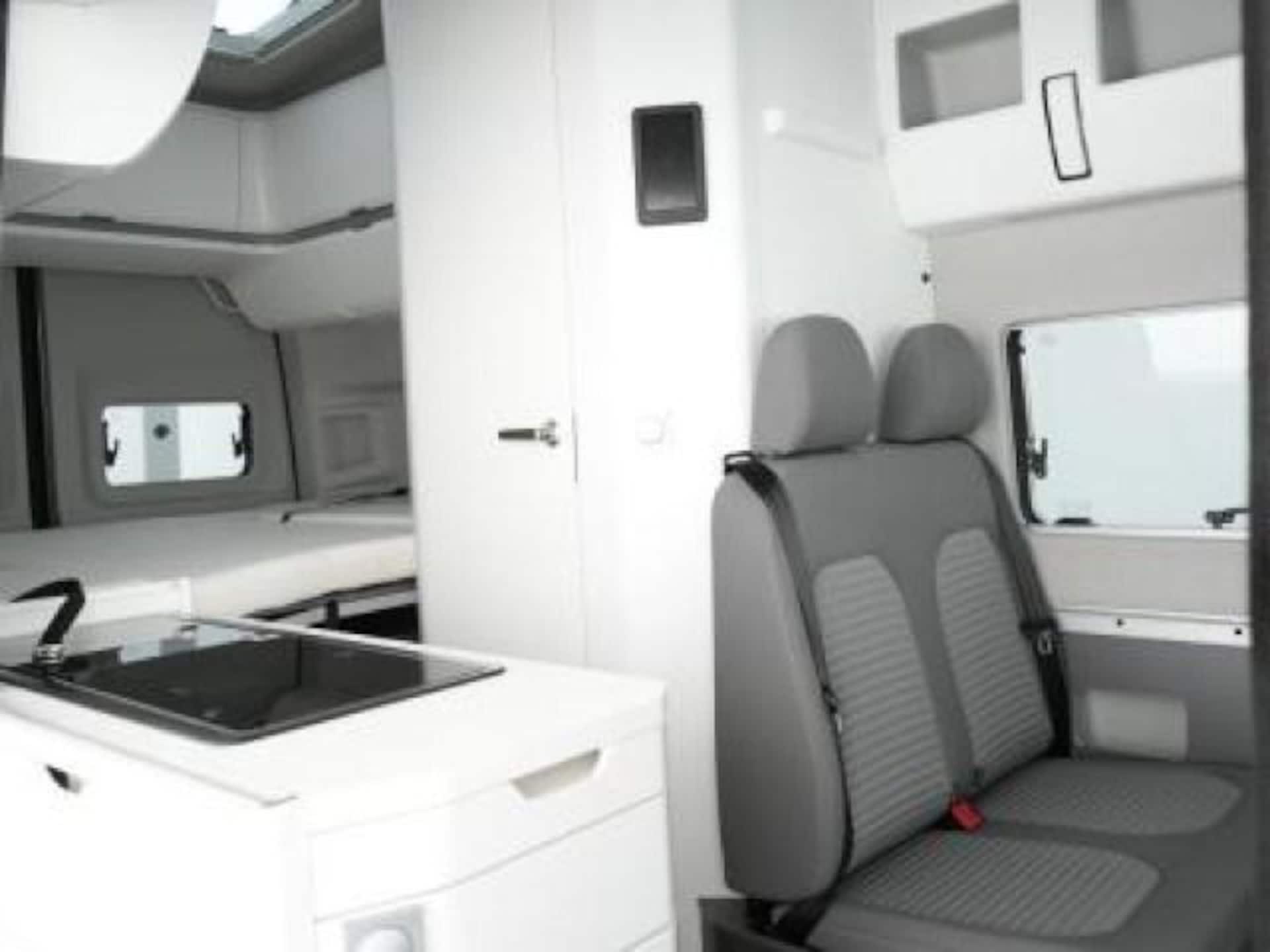 Volkswagen Grand California 600
