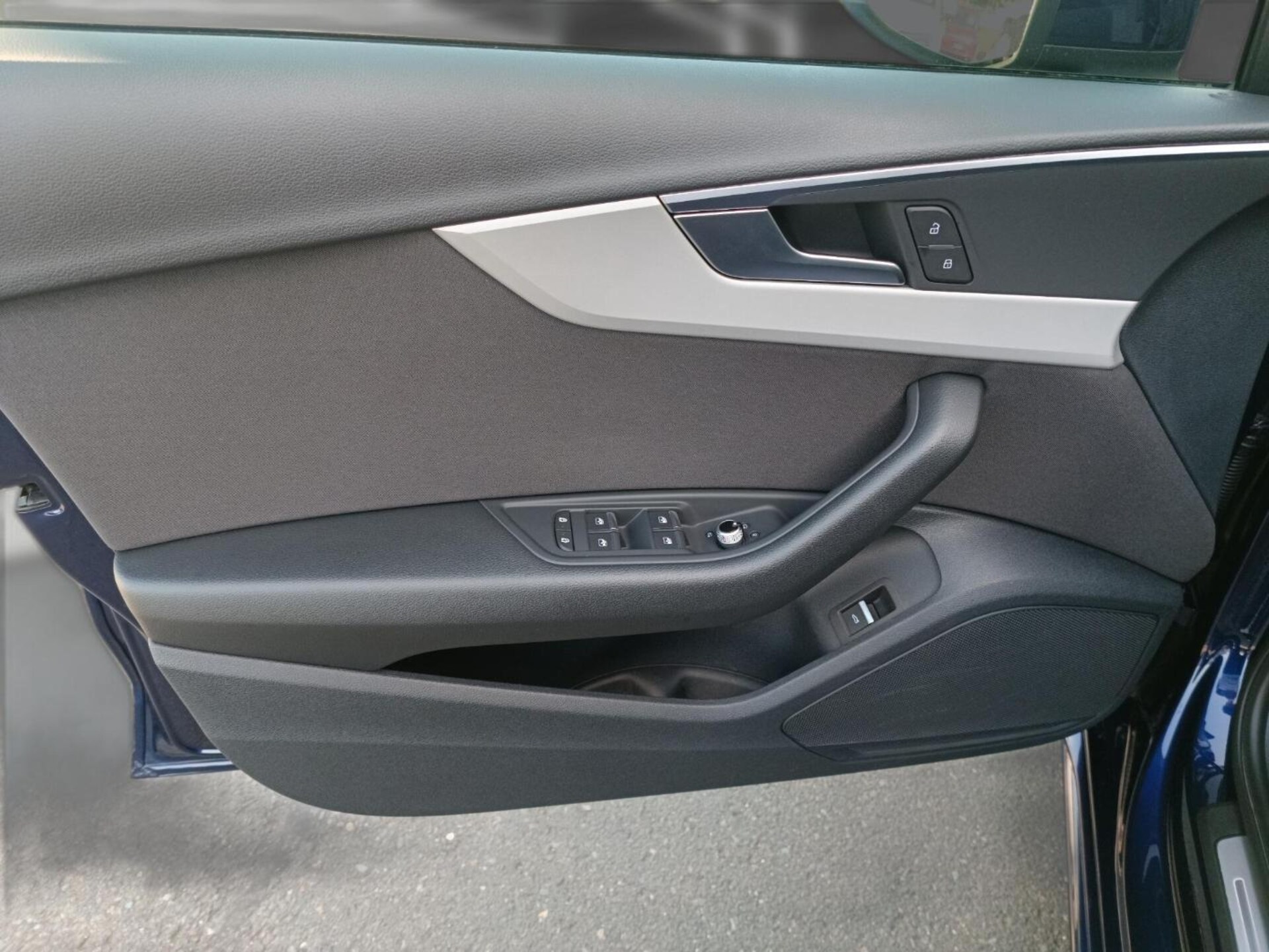 Audi A4 Avant S line
