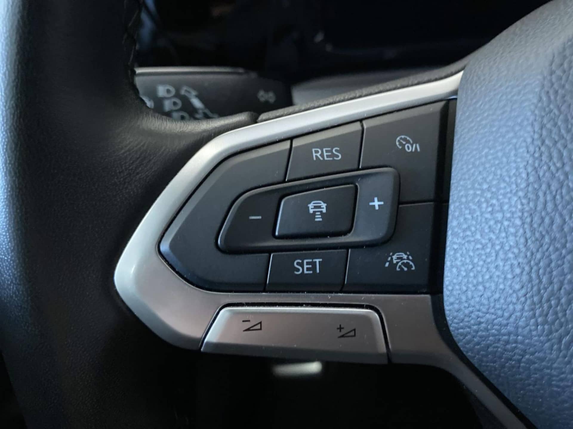Volkswagen Golf Active