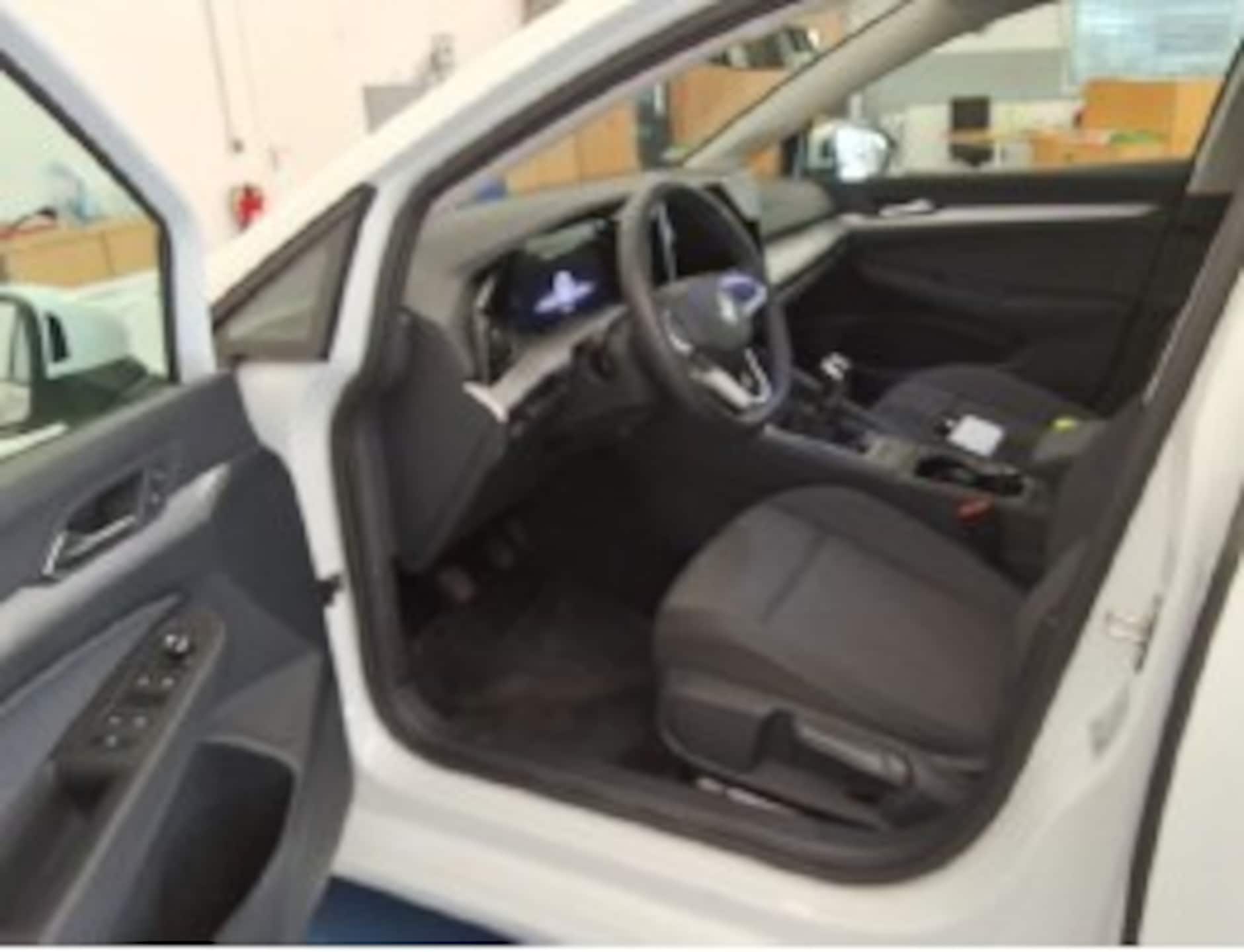 Volkswagen Golf Life