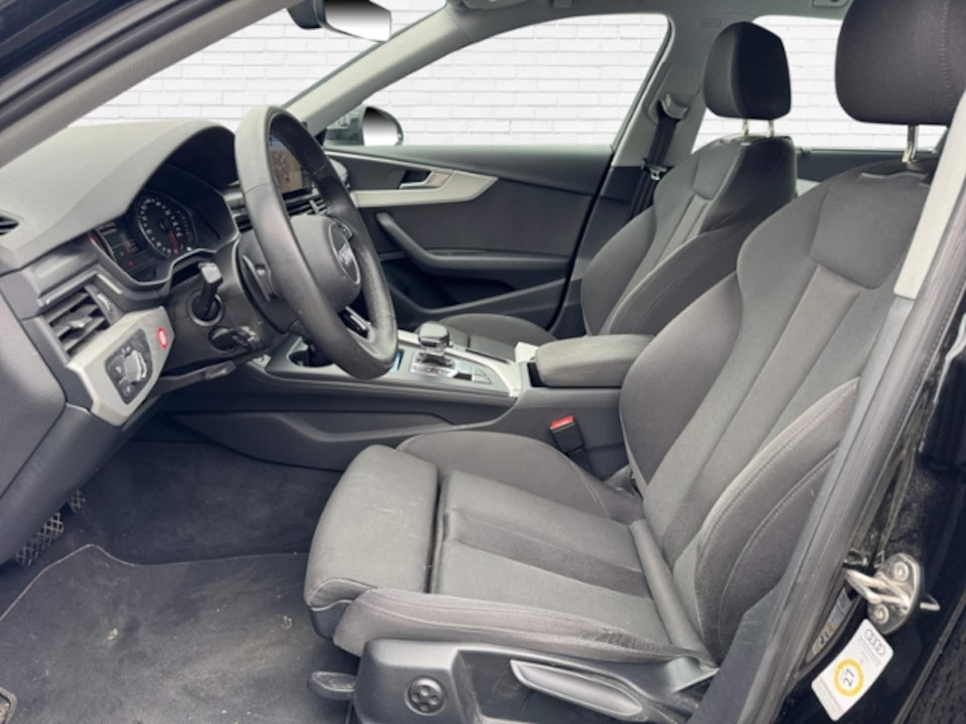 Audi A4 Avant S line