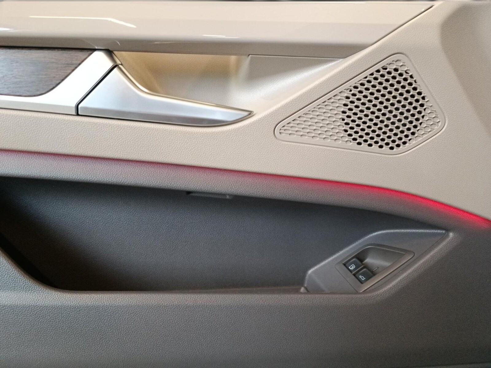 Volkswagen Multivan Langversion – Bild 16