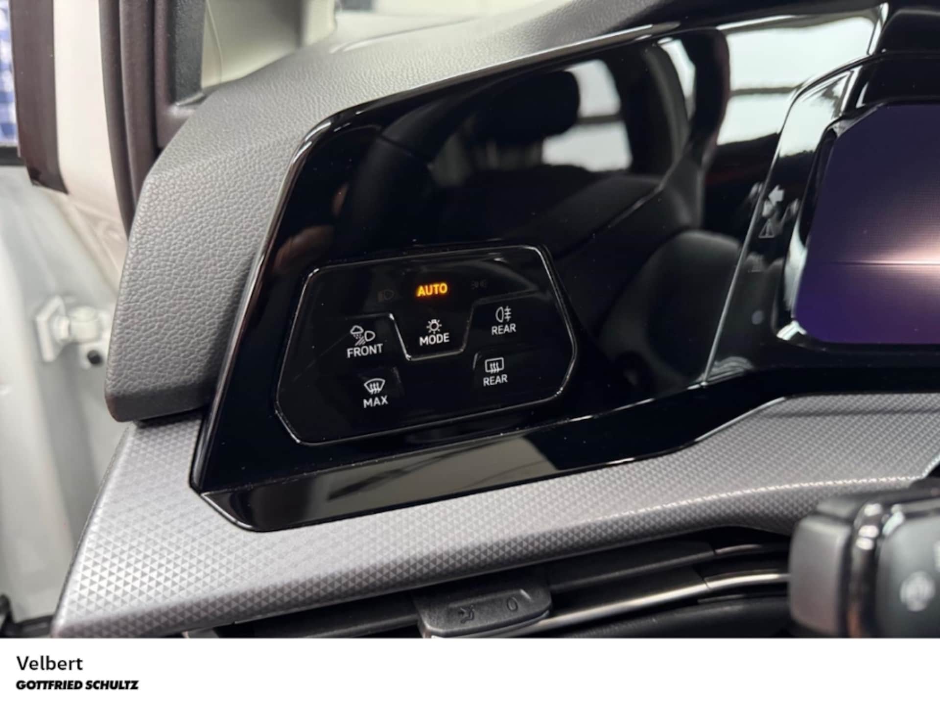 Volkswagen Golf Active