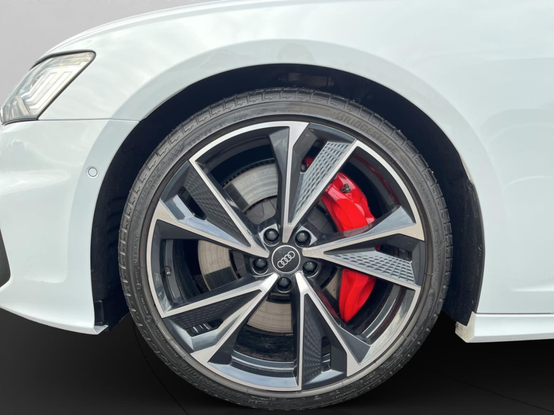 Audi S6 Avant