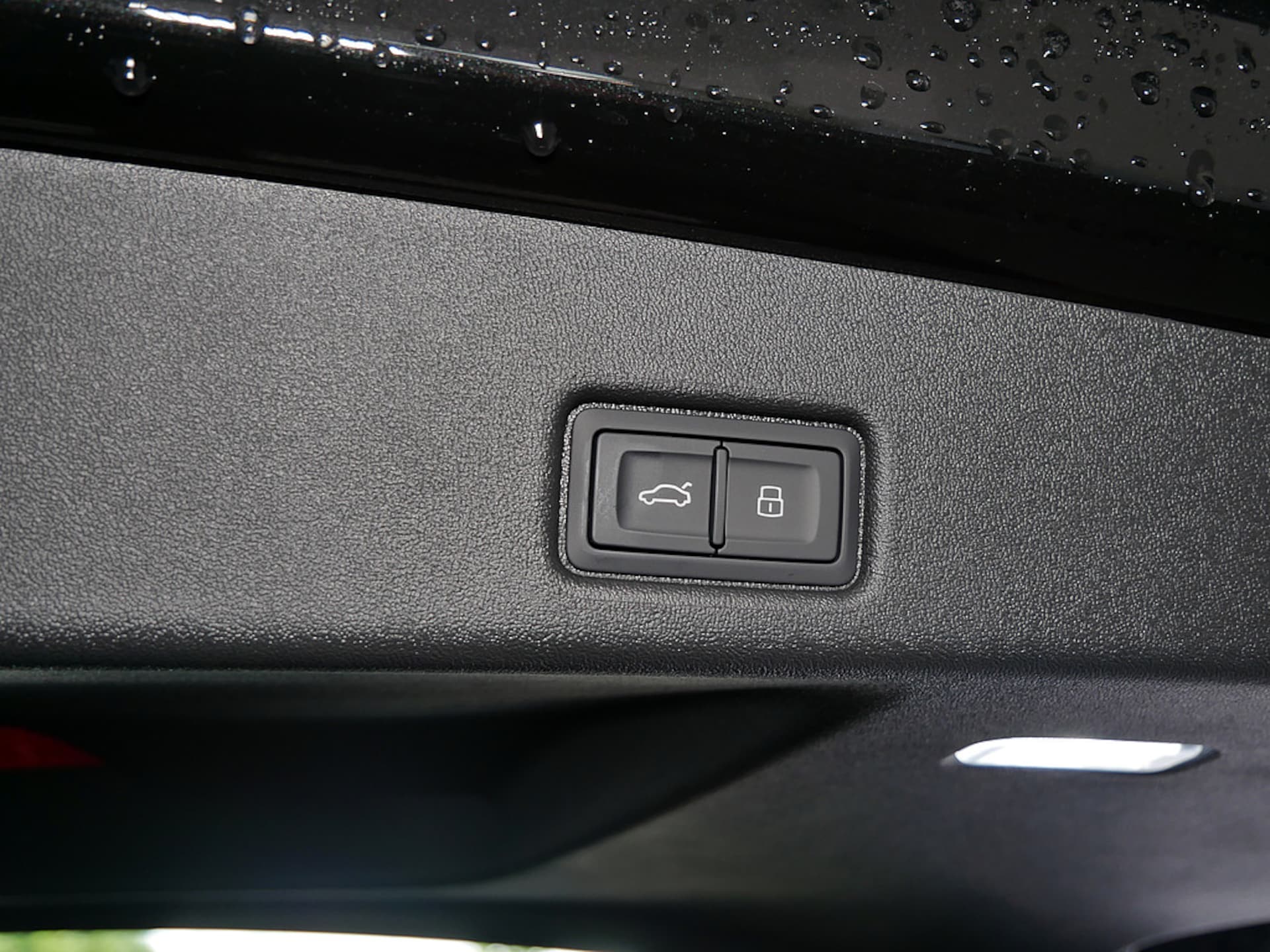 Audi Q5 SUV e-hybrid edition one