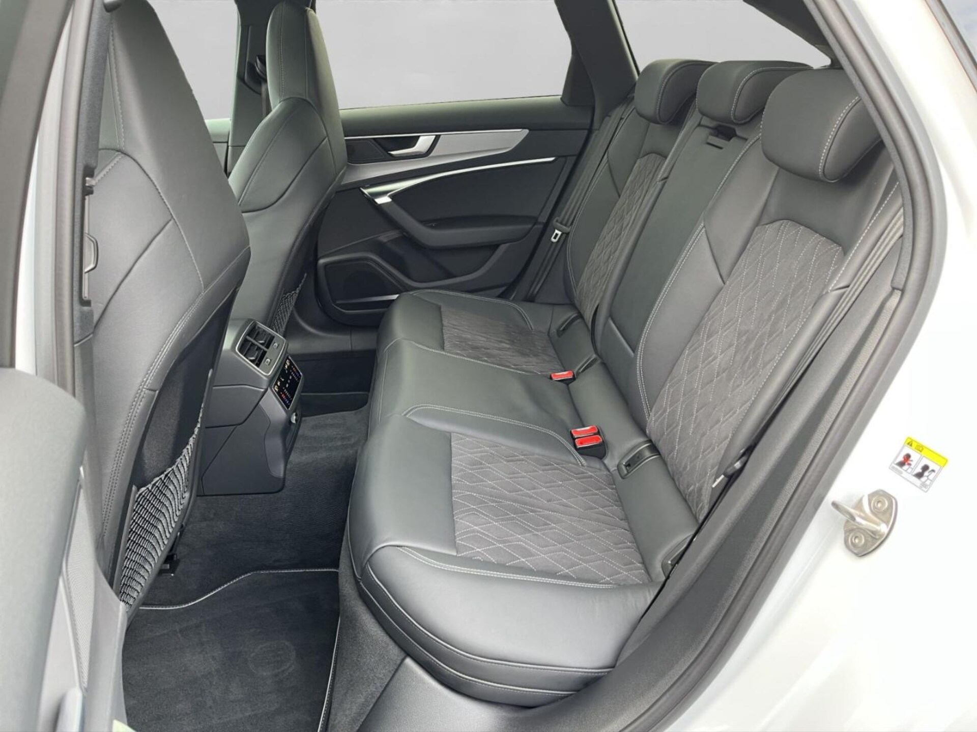 Audi S6 Avant
