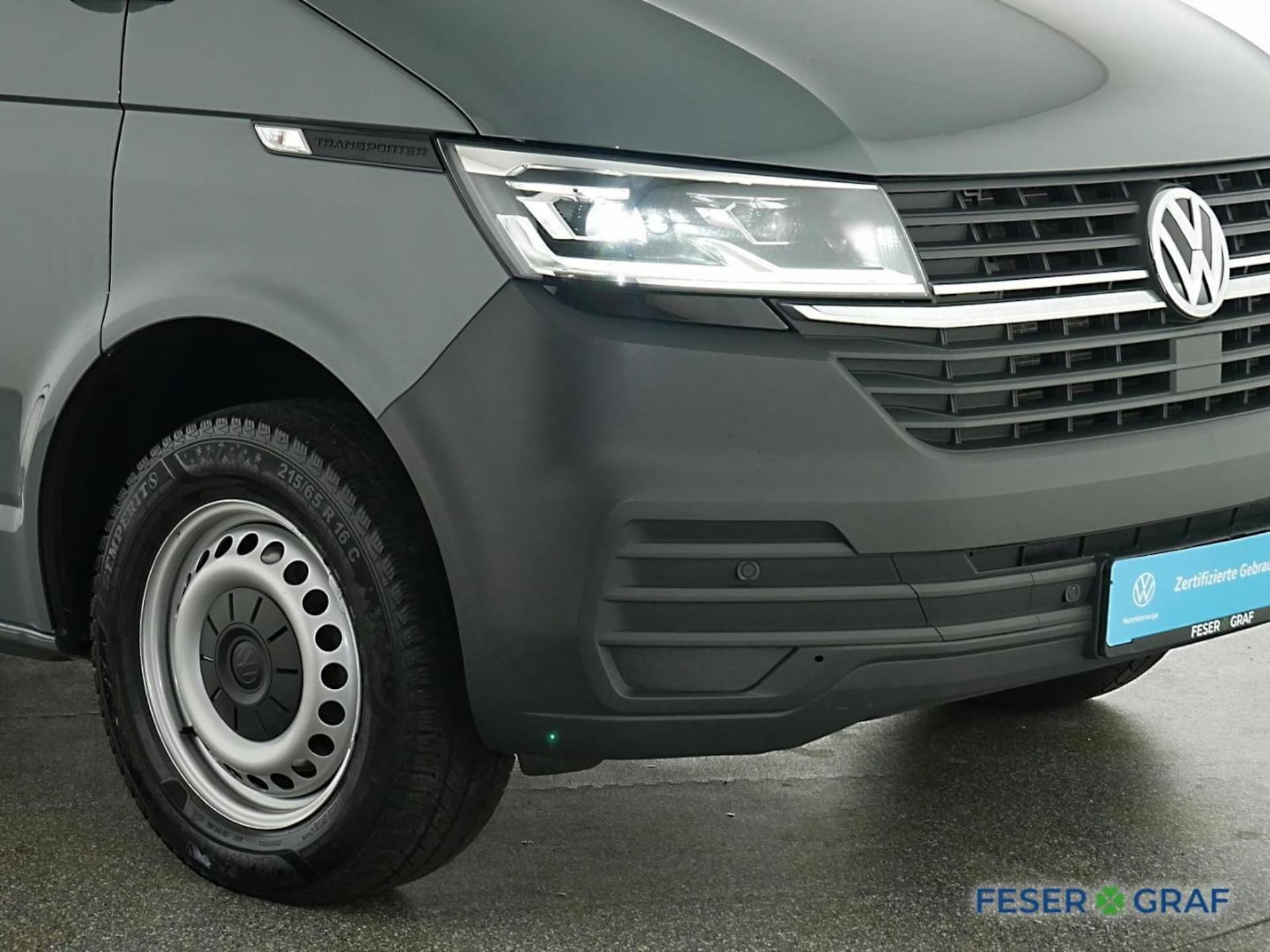 Volkswagen T6.1 Transporter Kombi langer Radstand