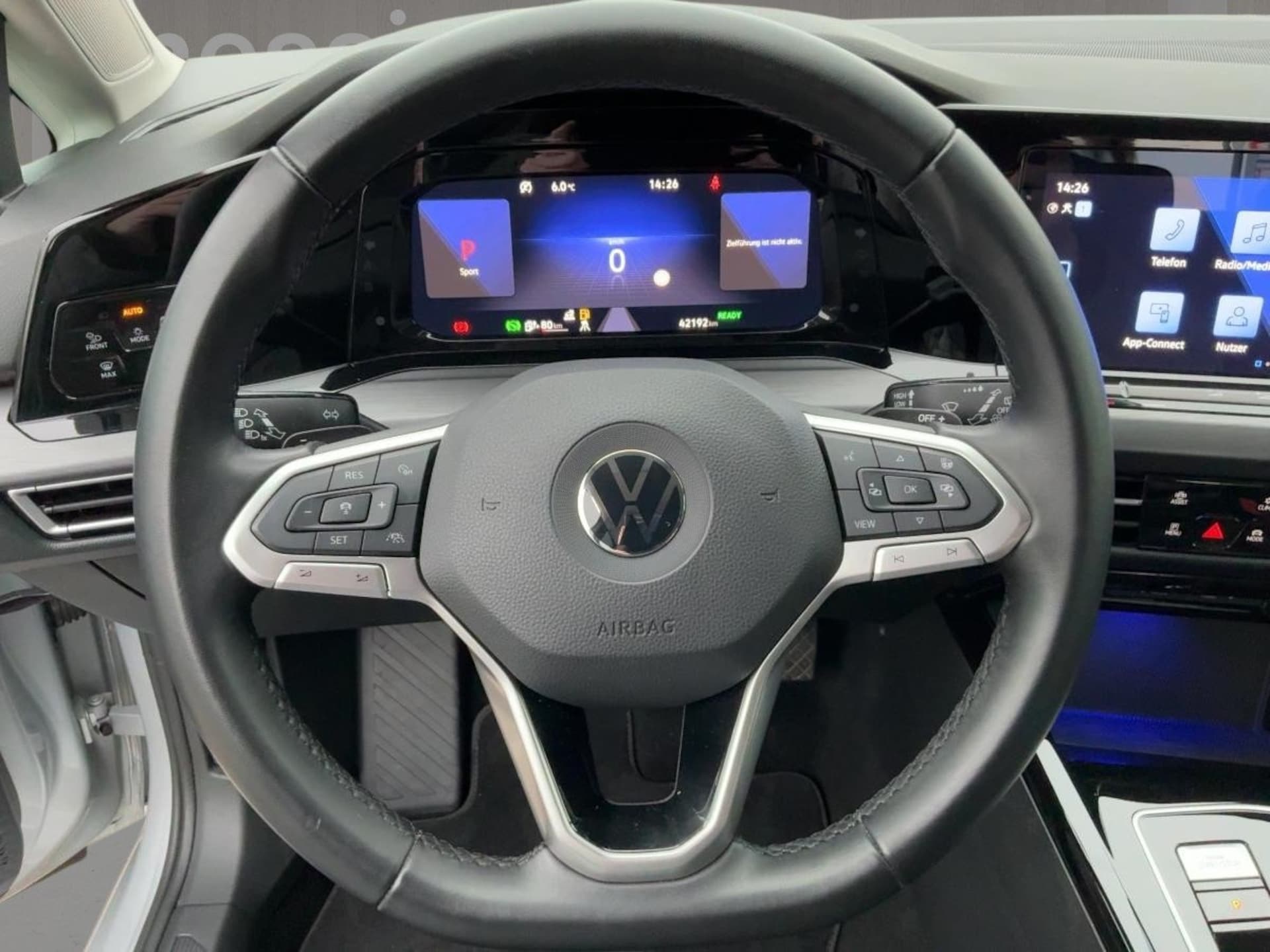 Volkswagen Golf Style