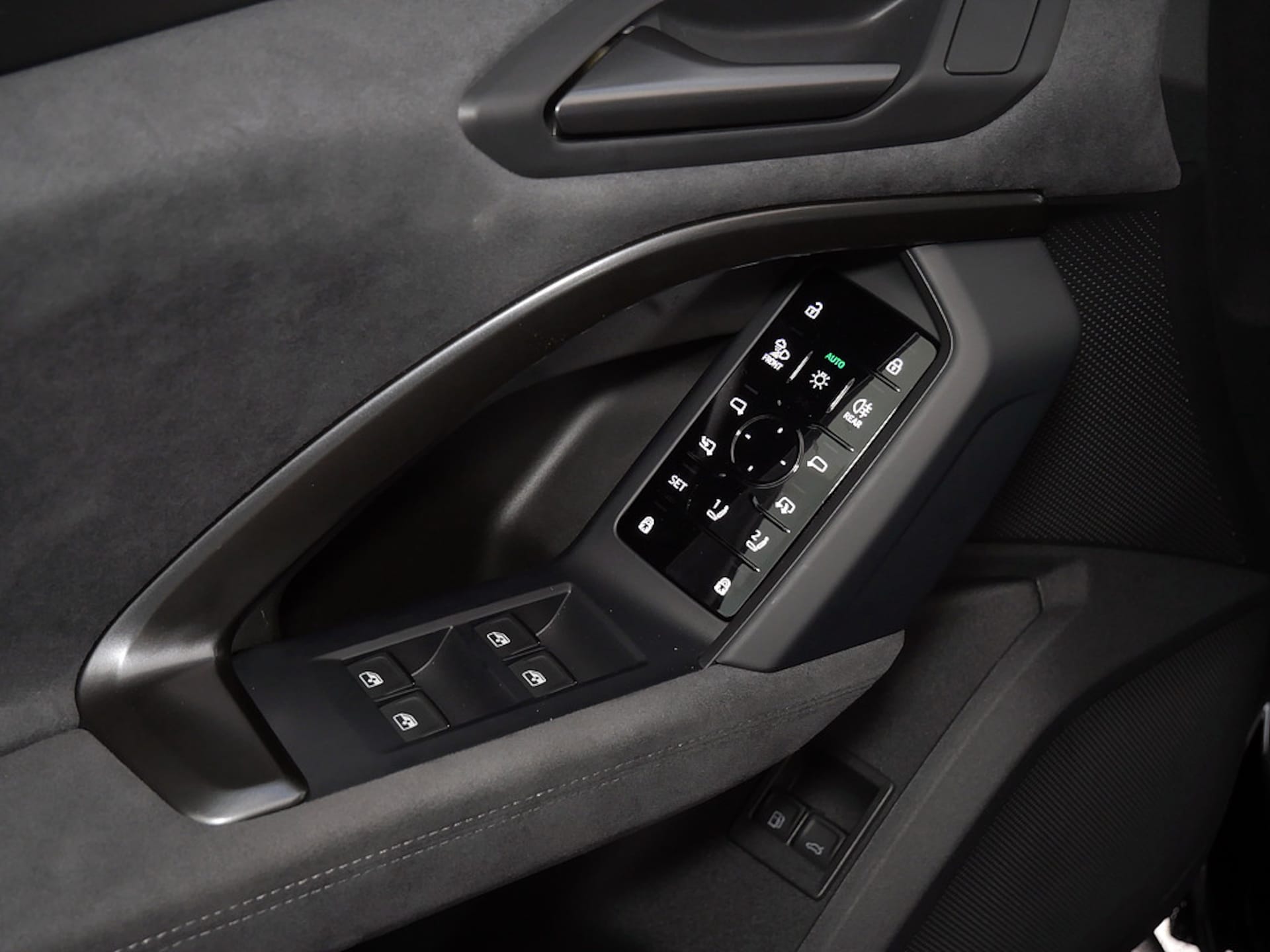 Audi Q5 SUV e-hybrid edition one