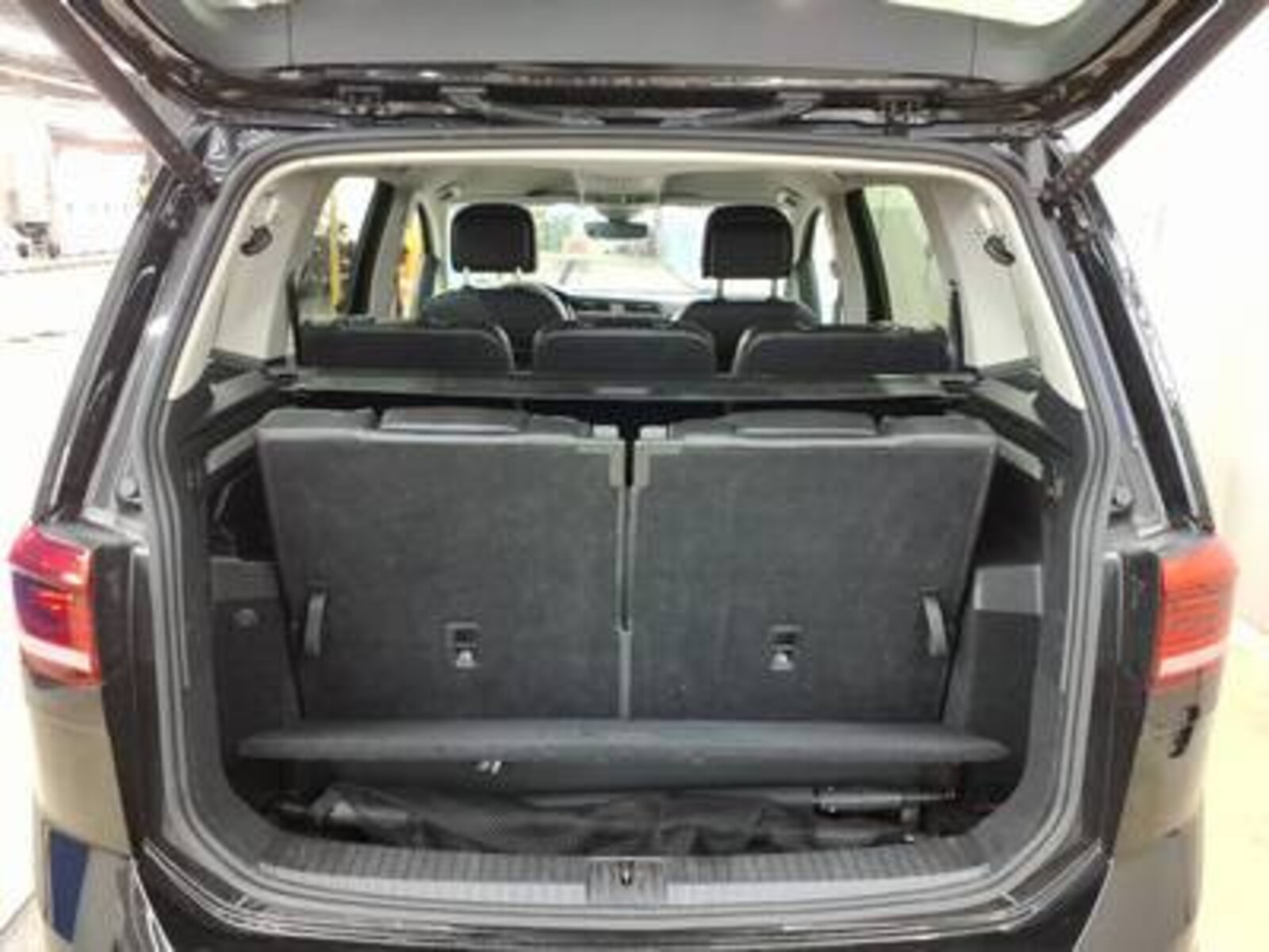 Volkswagen Touran – Bild 9
