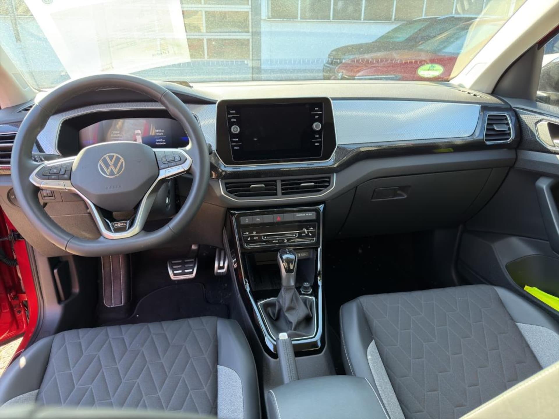 Volkswagen T-Cross Life