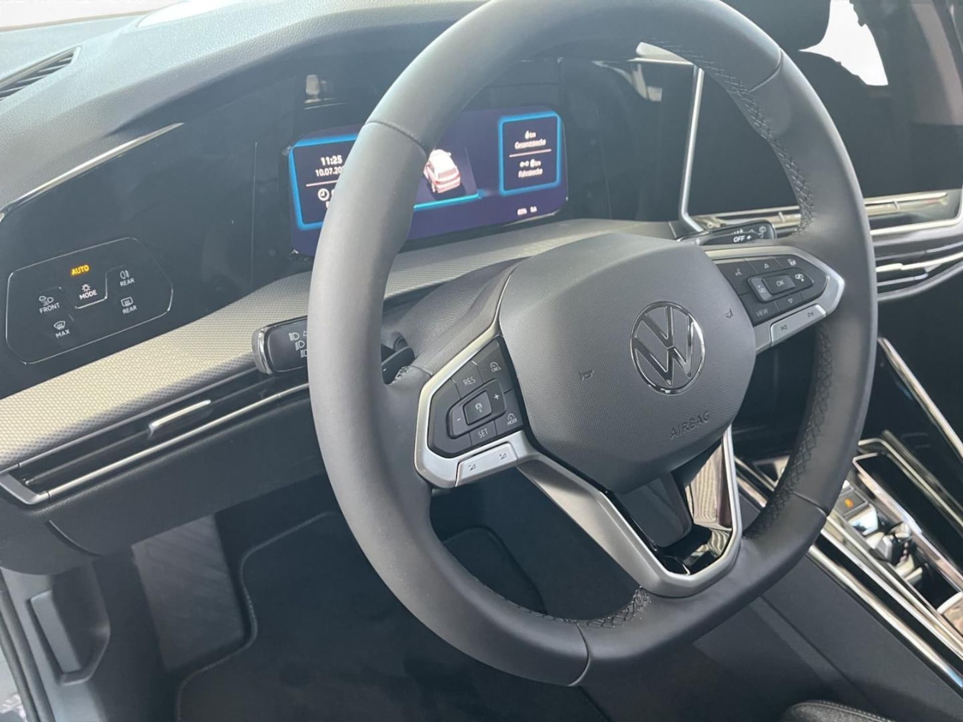 Volkswagen Golf Style