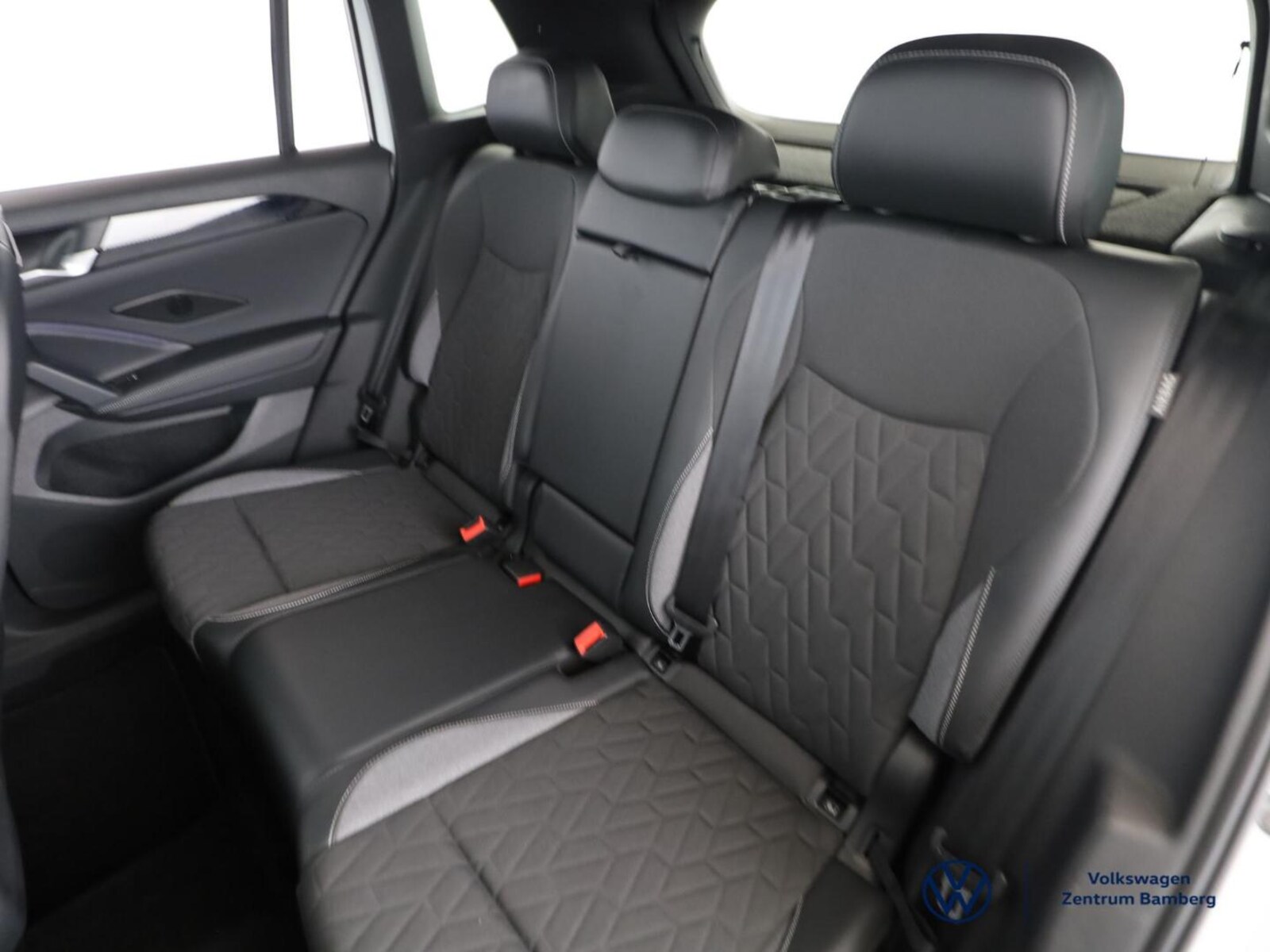 Volkswagen Tiguan – Bild 8