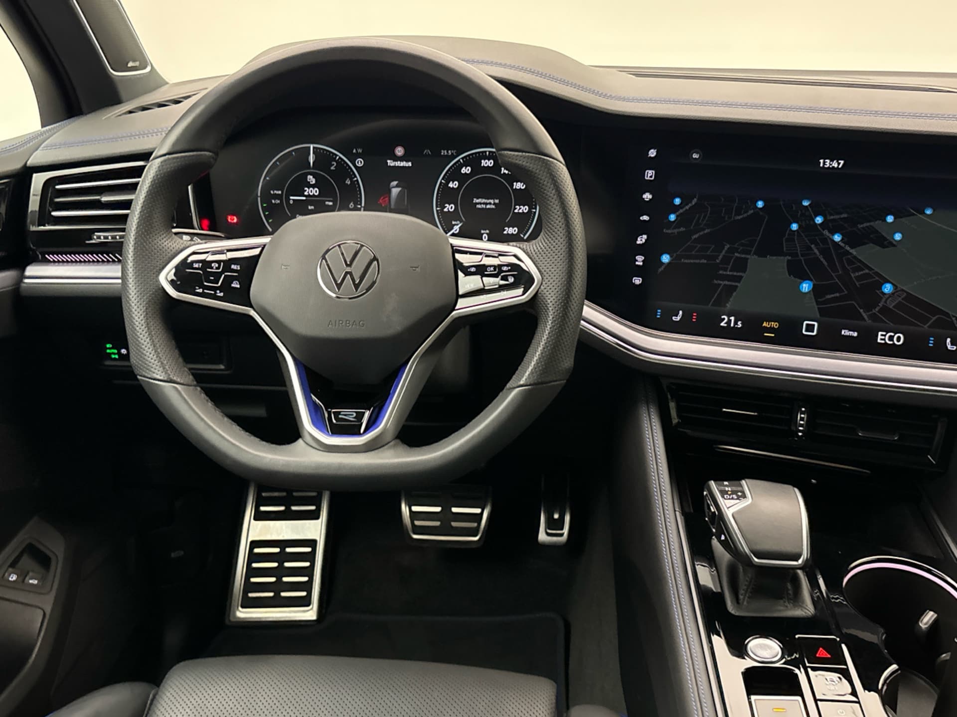 Volkswagen Touareg R