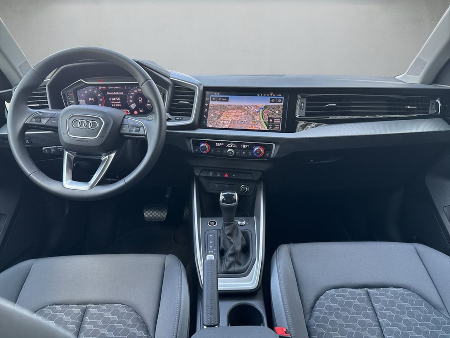 Bild über Audi A1 allstreet 30 TFSI S tronic - für weitere Informationen kontaktieren Sie den Audi Partner