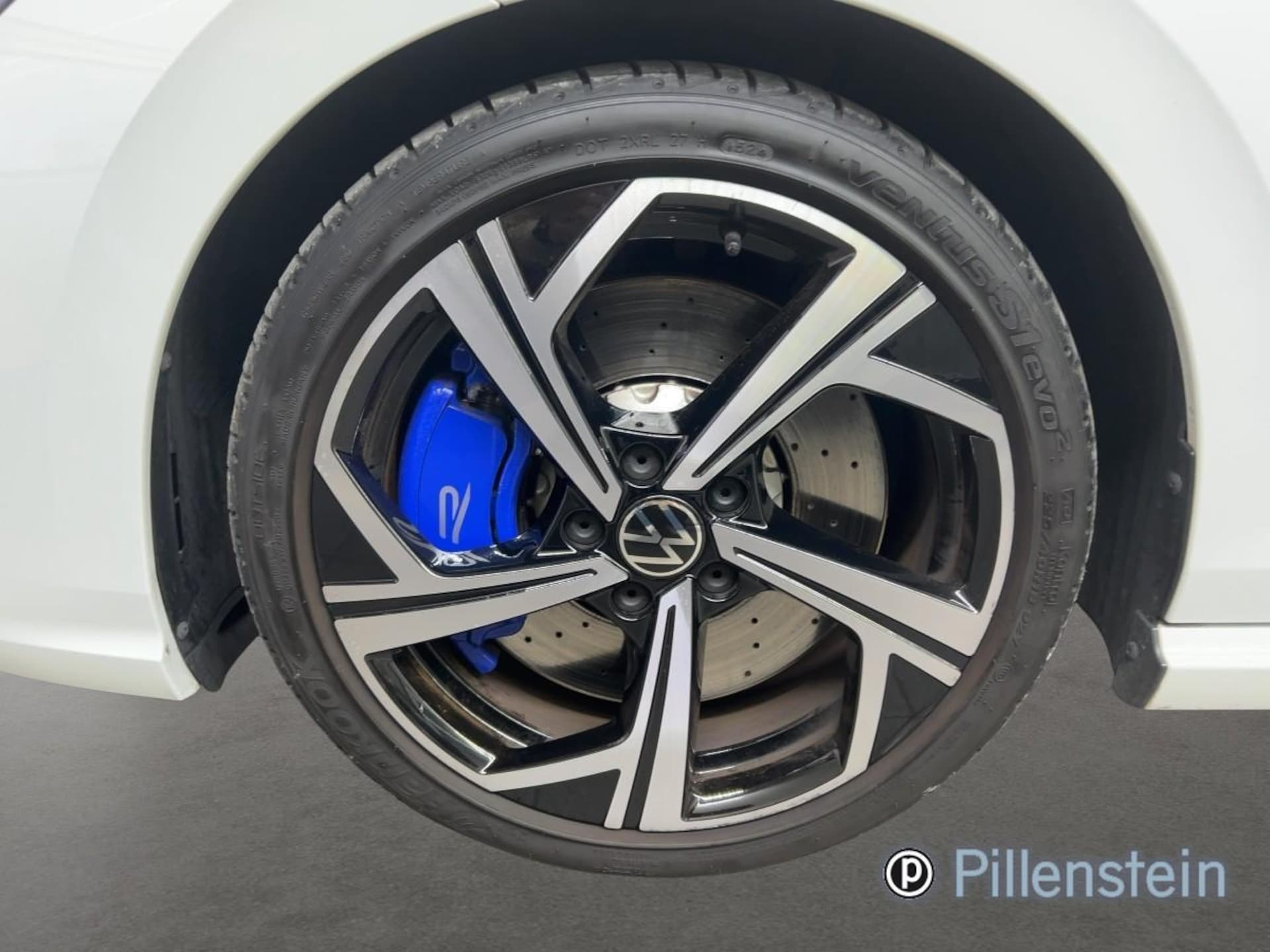 Volkswagen Golf R