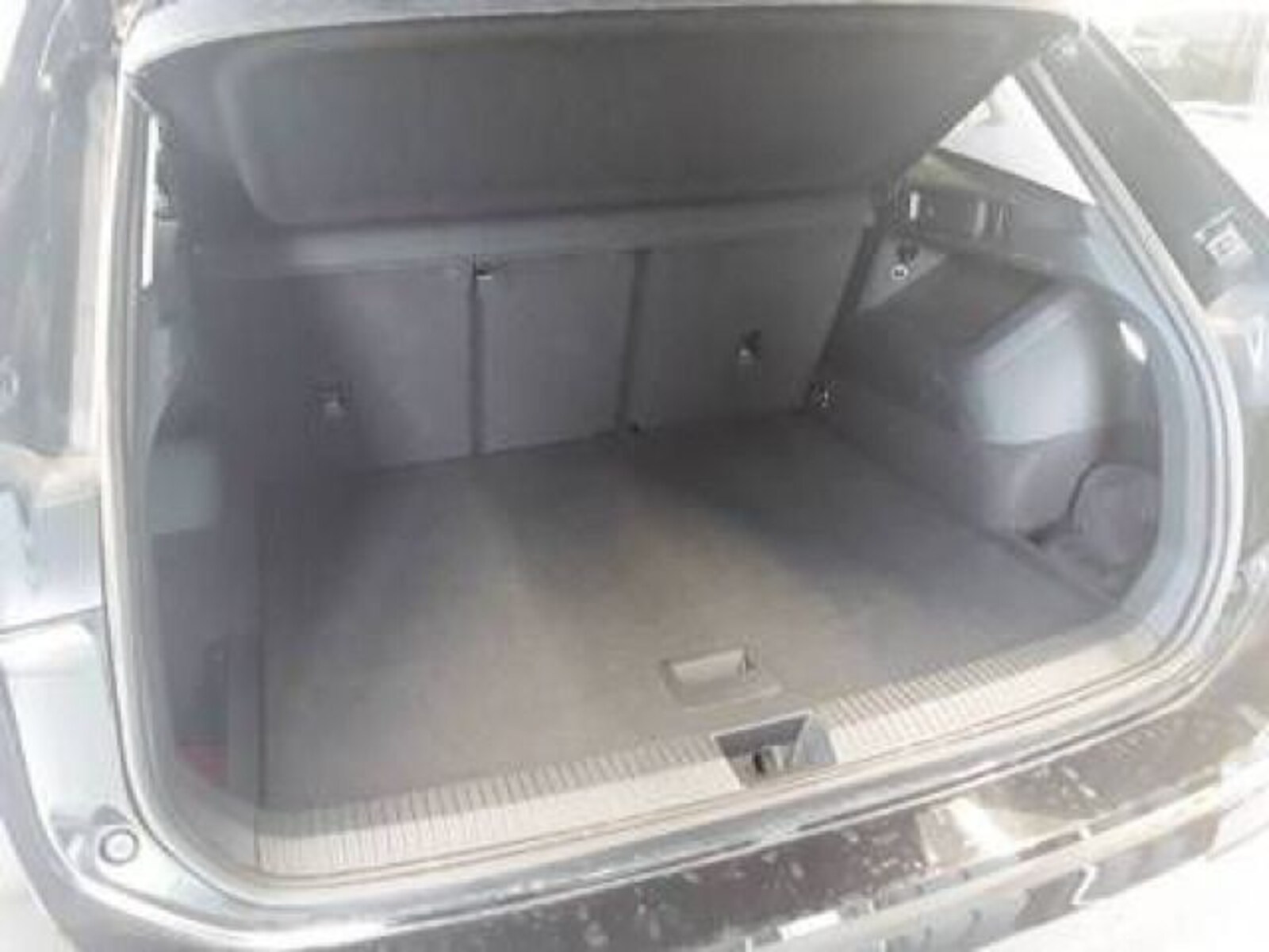 Volkswagen Tiguan – Bild 12