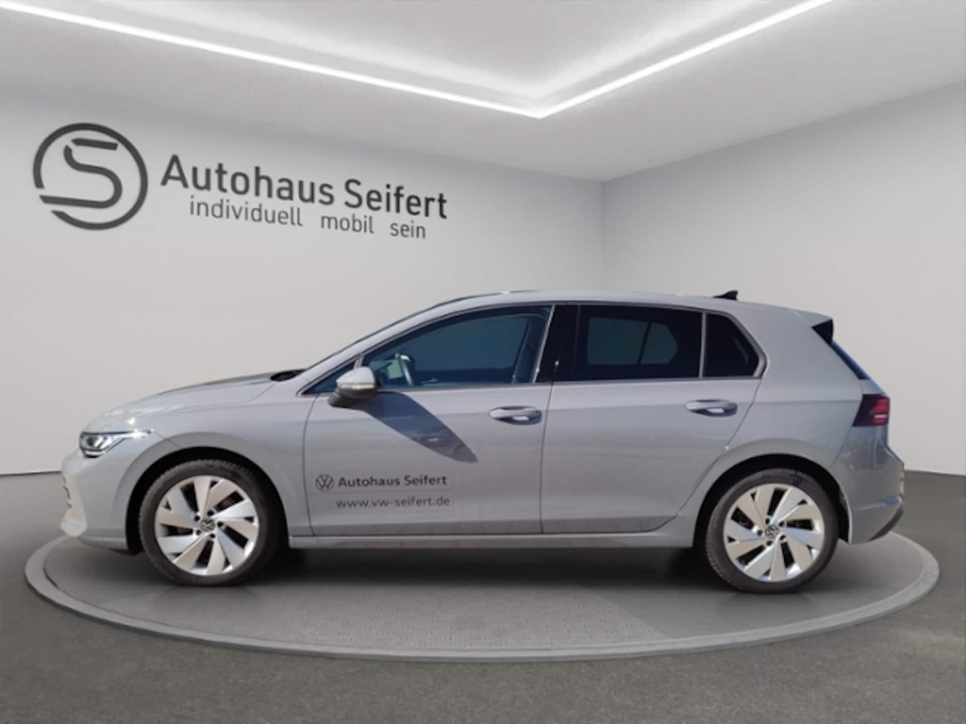 Volkswagen Golf Life
