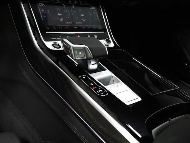 2026 Audi A8 Base - Photo 27