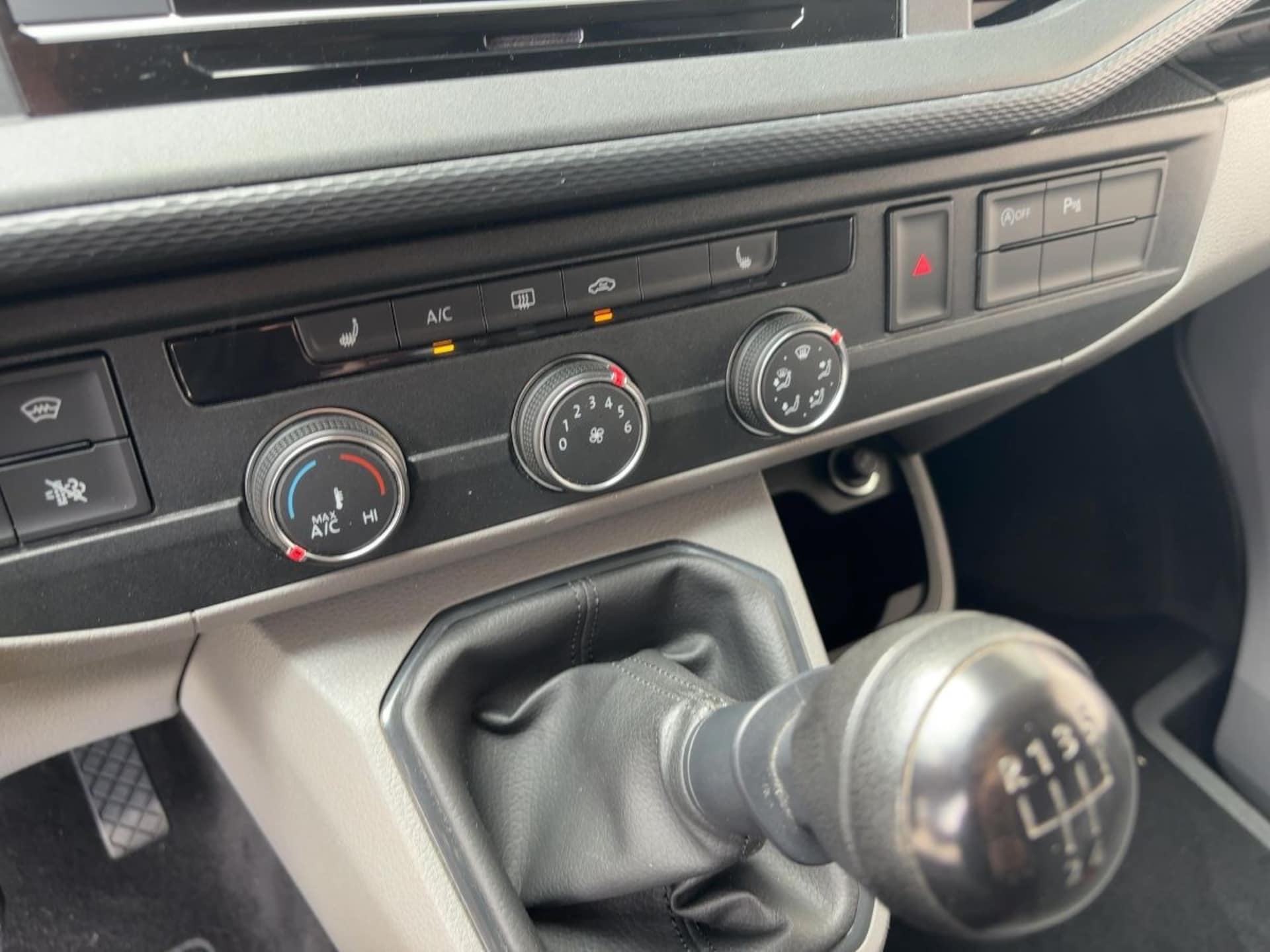 Volkswagen T6.1 Transporter Kasten kurzer Radstand
