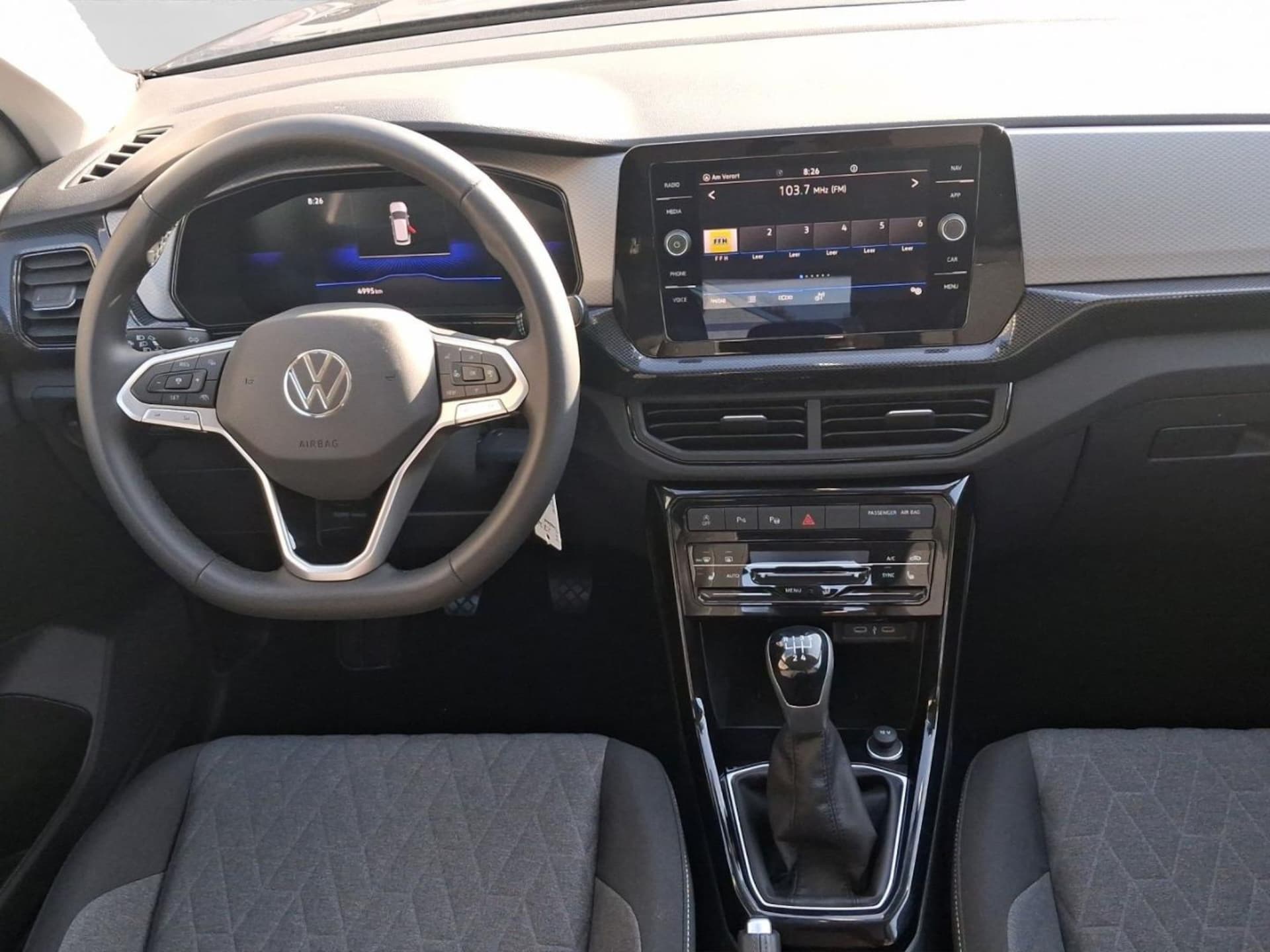 Volkswagen T-Cross Life