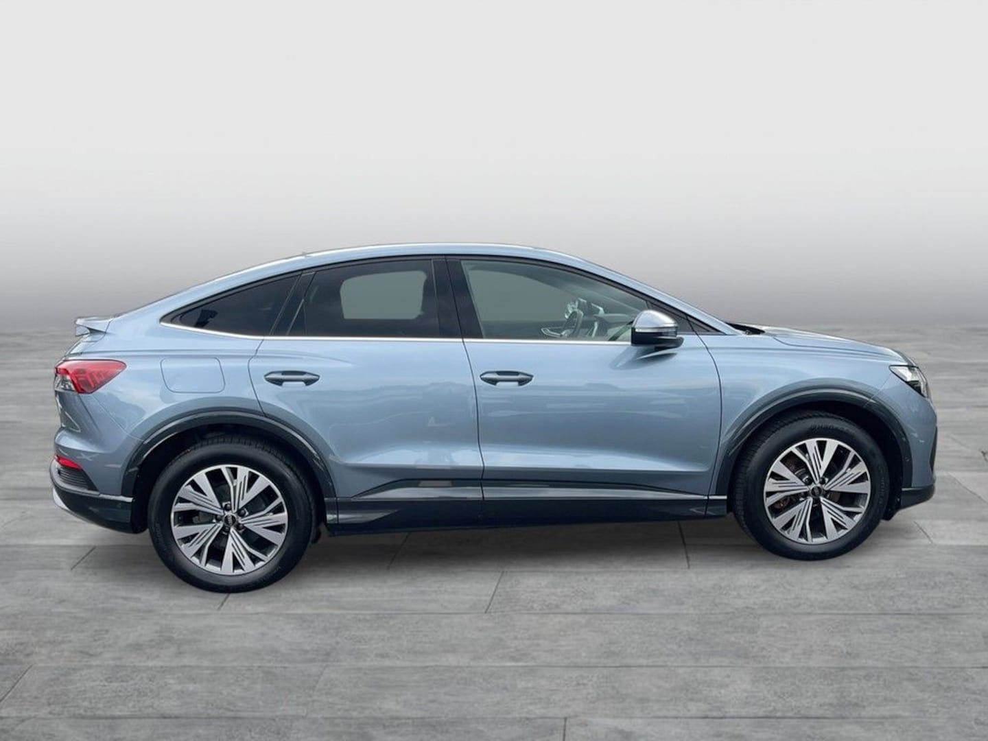 Bild über Audi Q4 Sportback e-tron 35 e-tron - für weitere Informationen kontaktieren Sie den Audi Partner