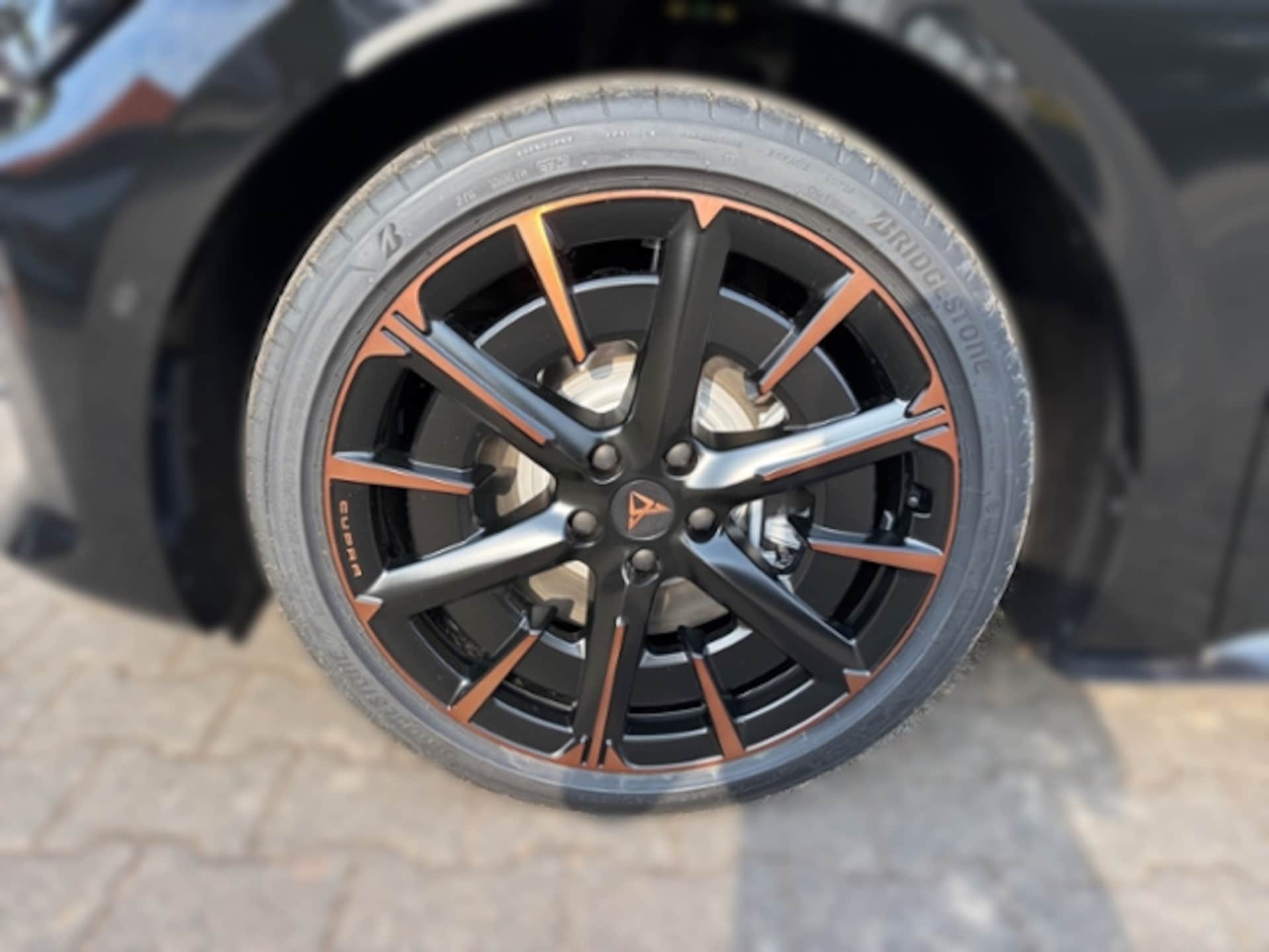 CUPRA Born VZ