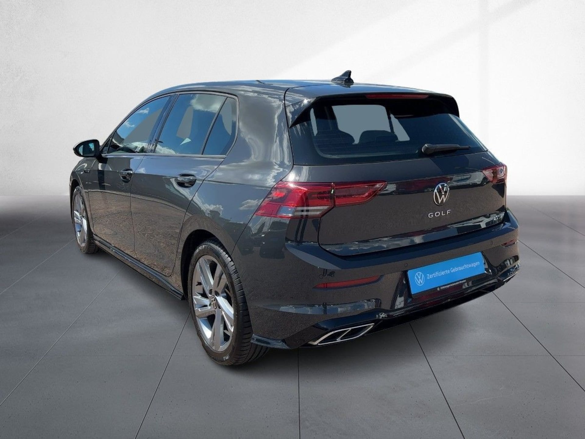 Volkswagen Golf R-Line