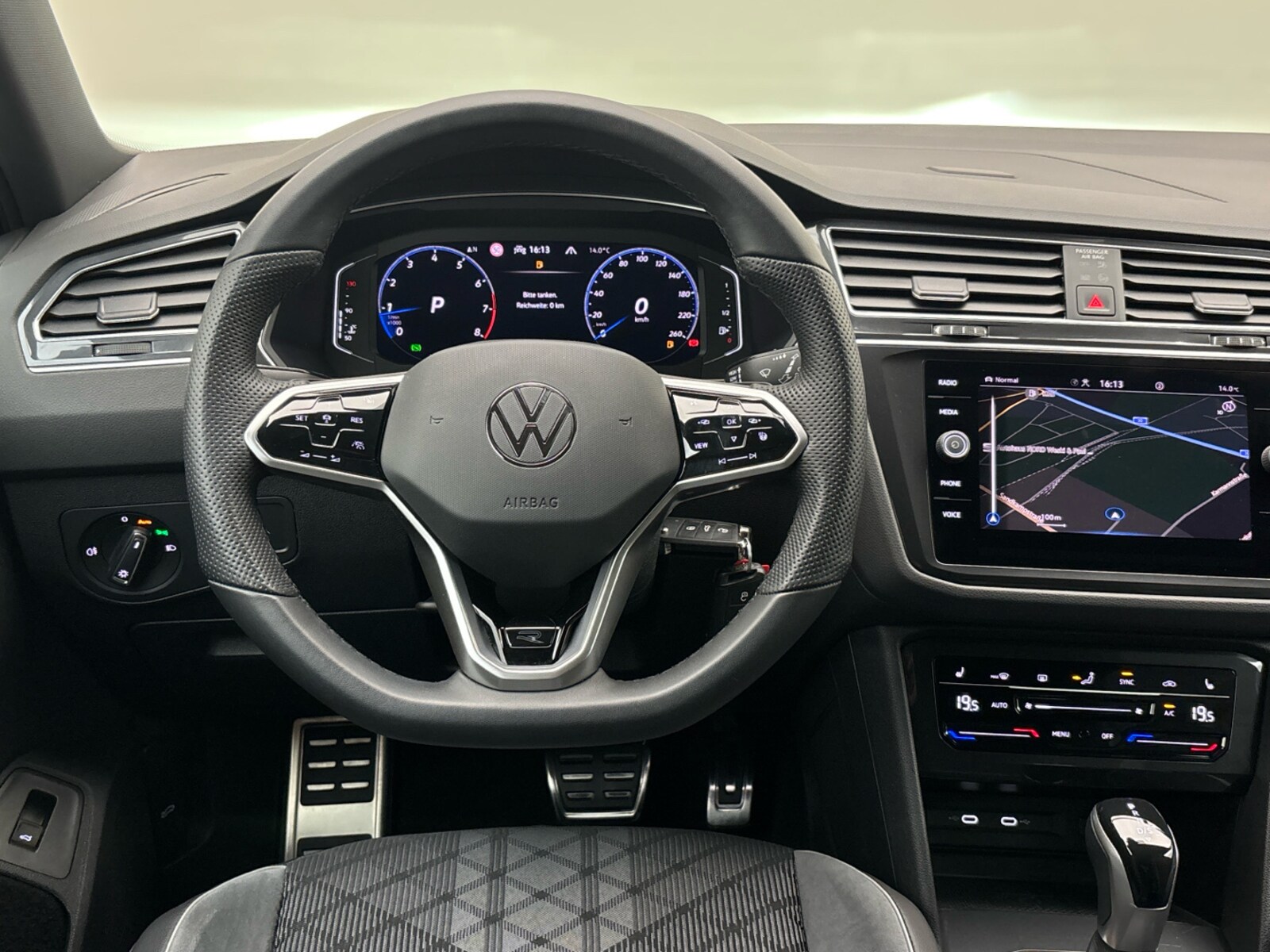 Volkswagen Tiguan – Bild 8