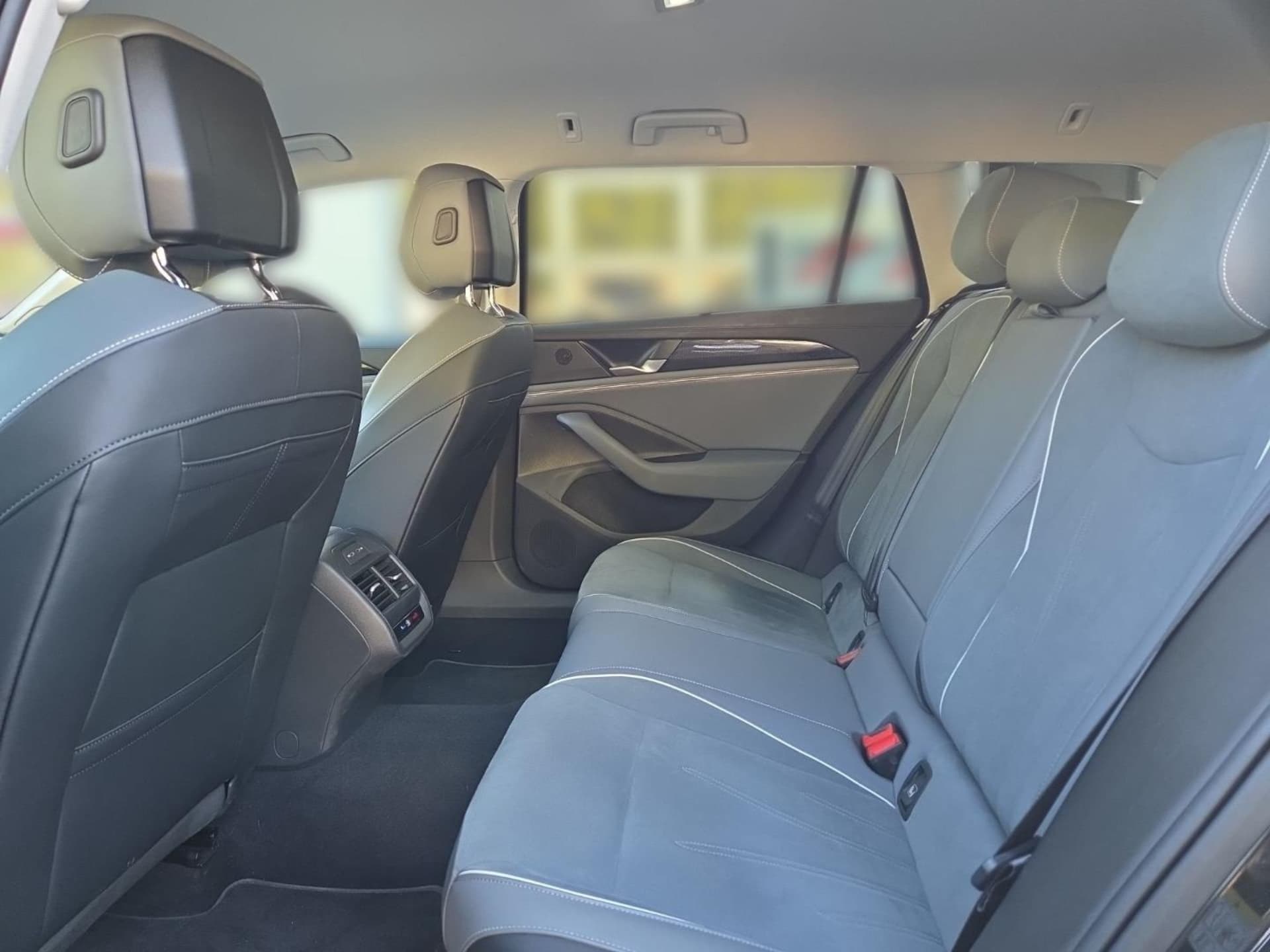 Volkswagen Passat Business