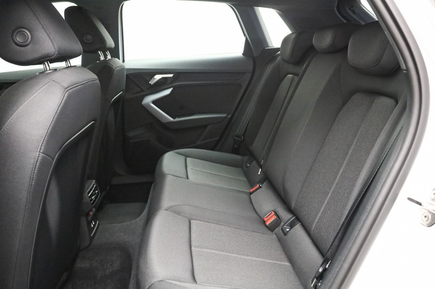 Bild über Audi A3 Sportback advanced 30 TFSI S tronic - für weitere Informationen kontaktieren Sie den Audi Partner