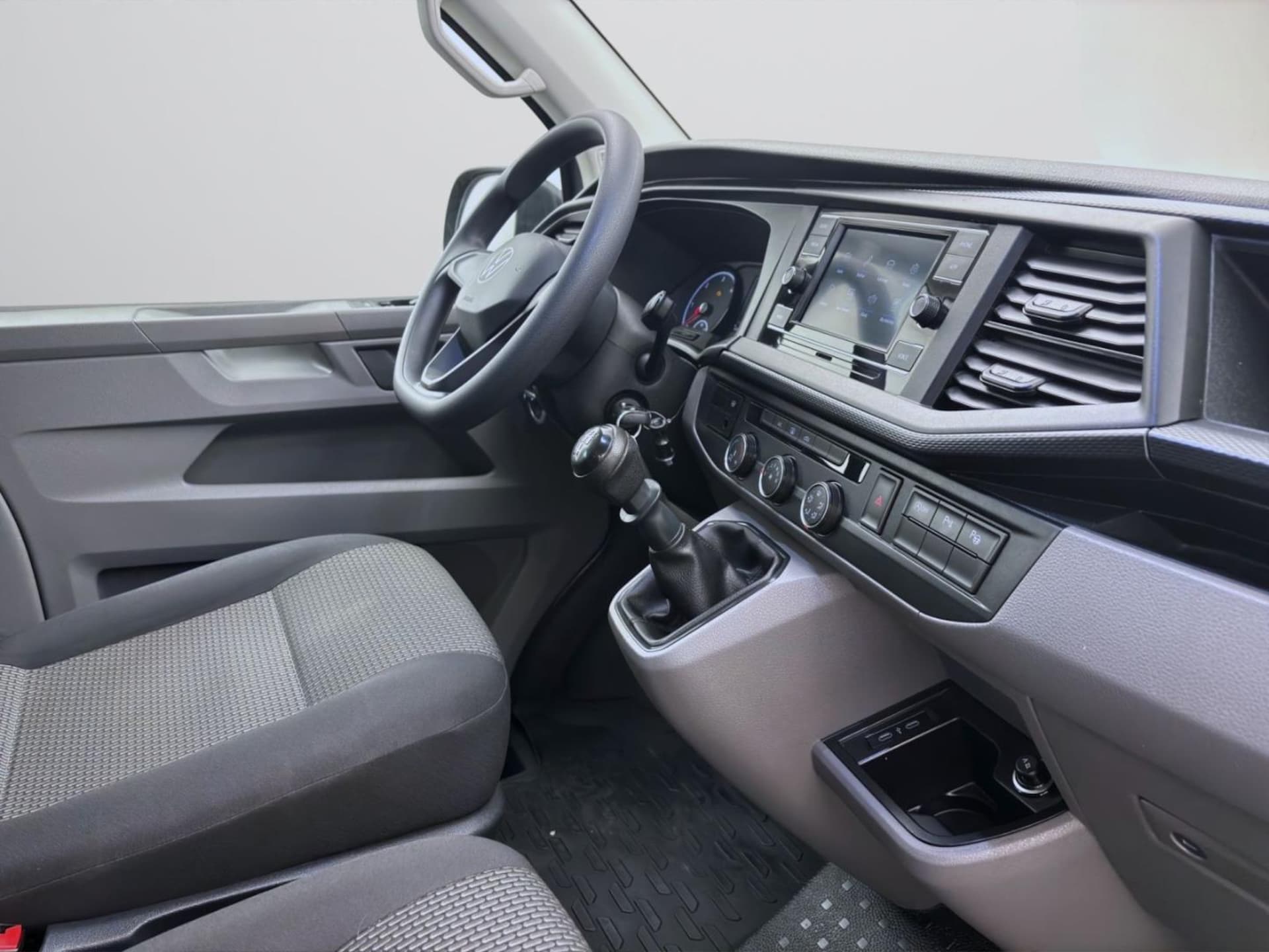 Volkswagen T6.1 Transporter Kombi kurzer Radstand
