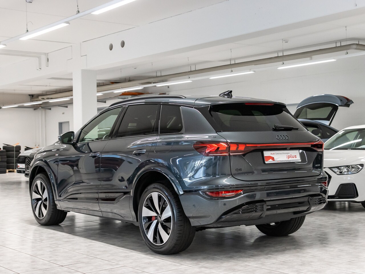 Image about Audi Q6 SUV e-tron e-tron quattro