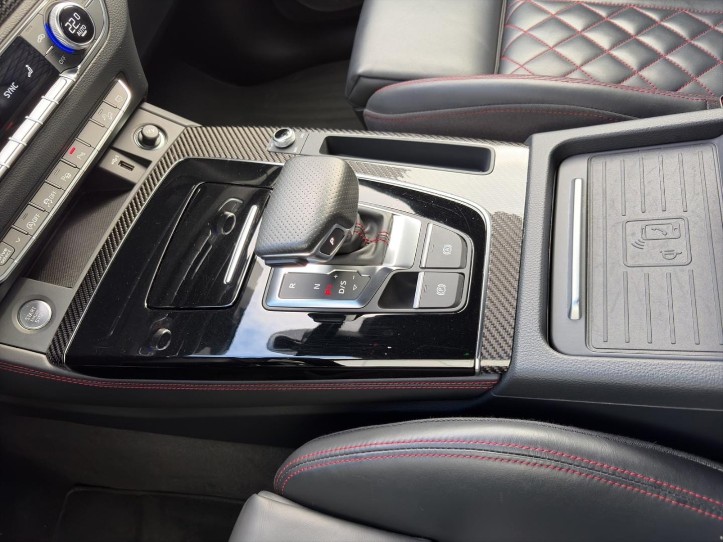 Bild über Audi Q5 Sportback 40 TDI quattro S tronic - für weitere Informationen kontaktieren Sie den Audi Partner