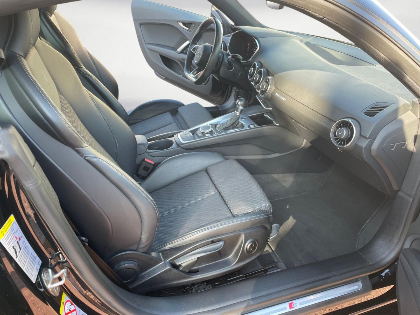 Image about Audi TT Coupé 45 TFSI S tronic