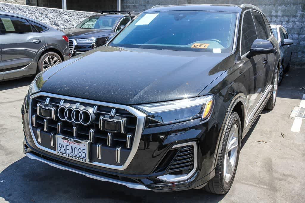 2025 Audi Q7 45 Premium quattro Tiptronic's photo