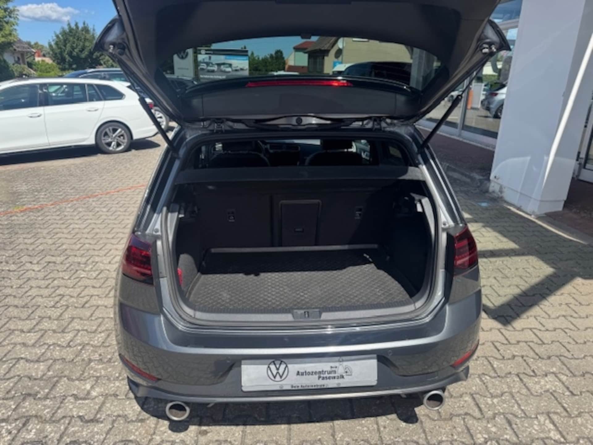 Volkswagen Golf GTI Performance