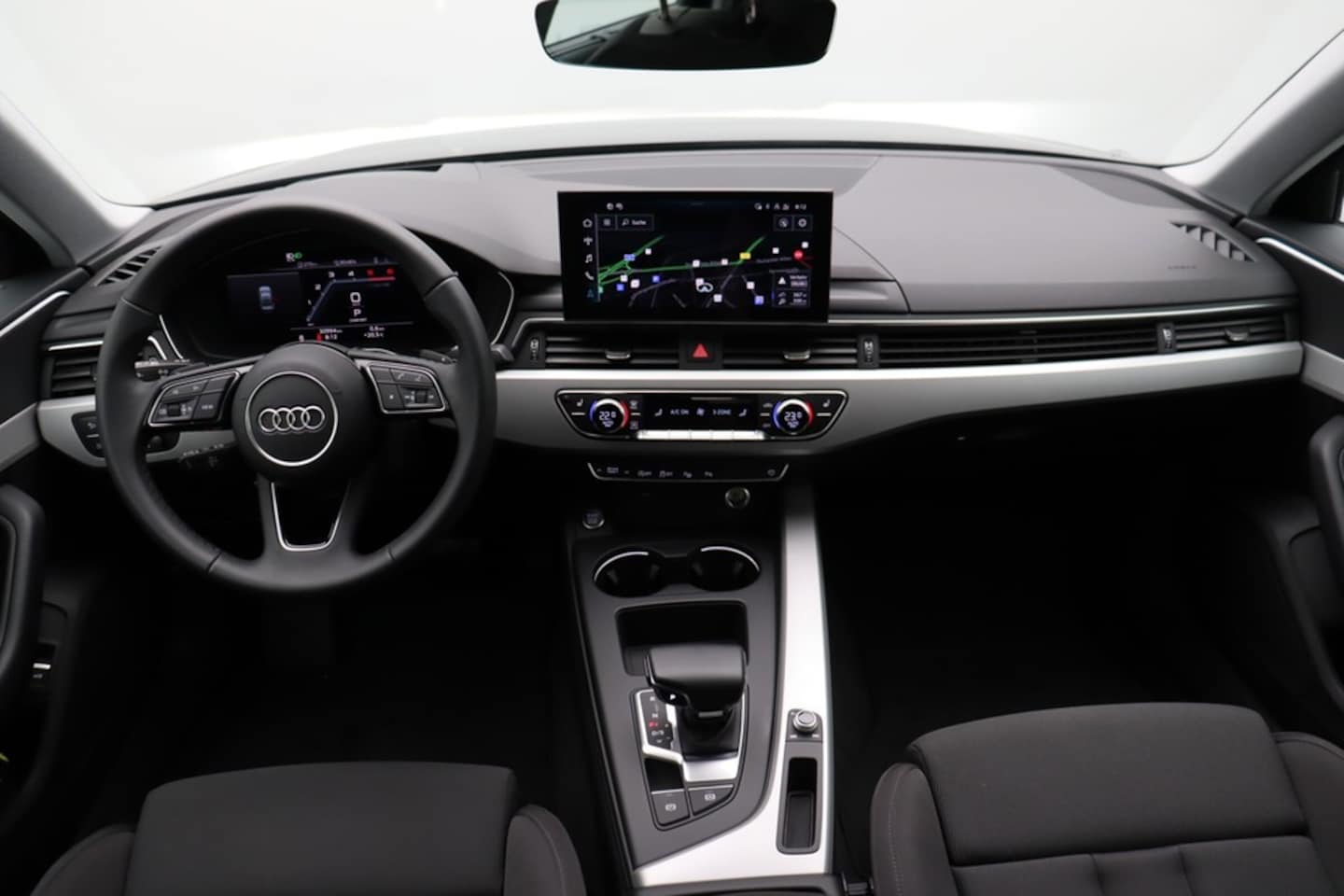 Bild über Audi A4 Limousine S line 40 TDI S tronic - für weitere Informationen kontaktieren Sie den Audi Partner