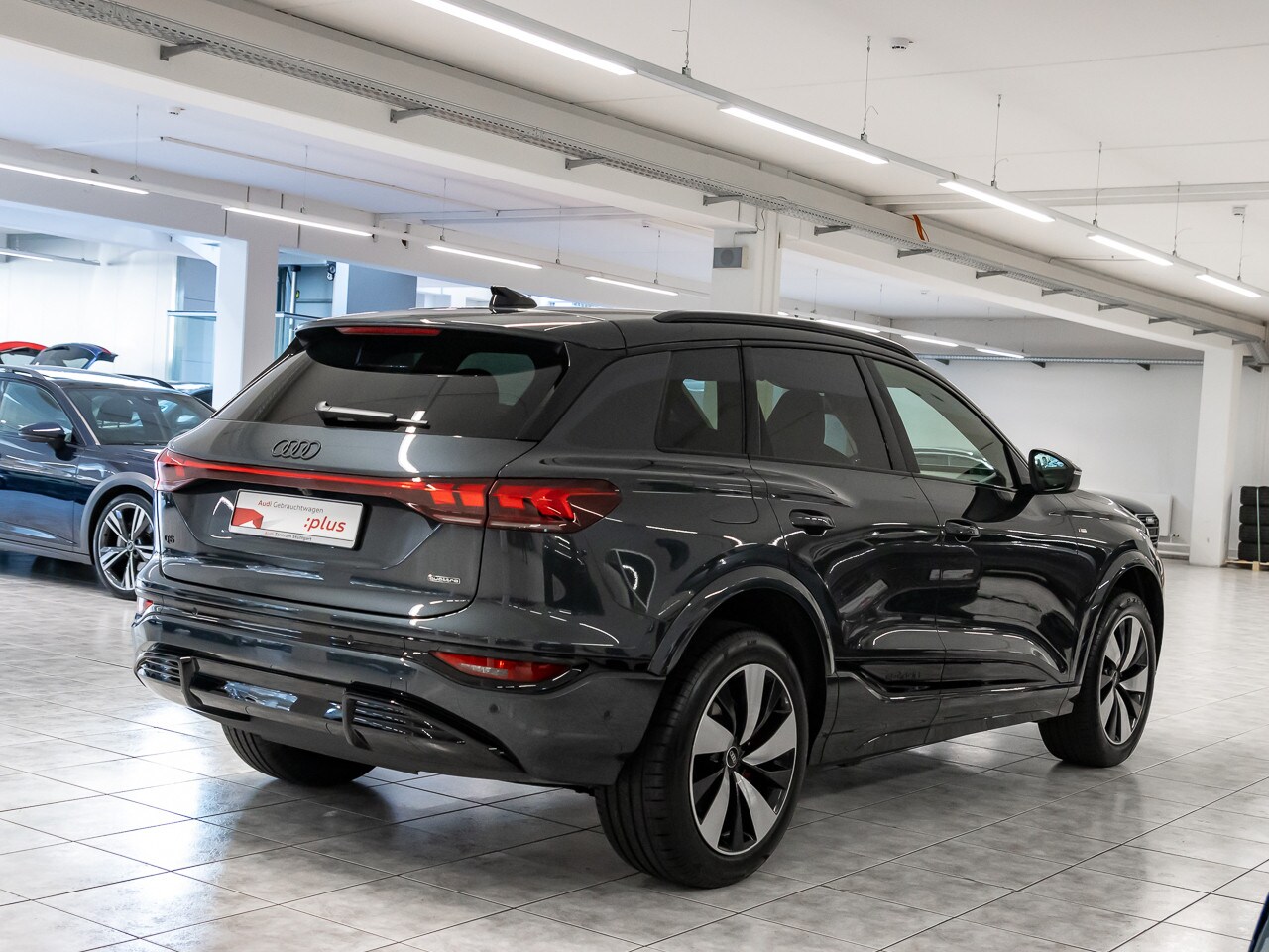 Image about Audi Q6 SUV e-tron e-tron quattro