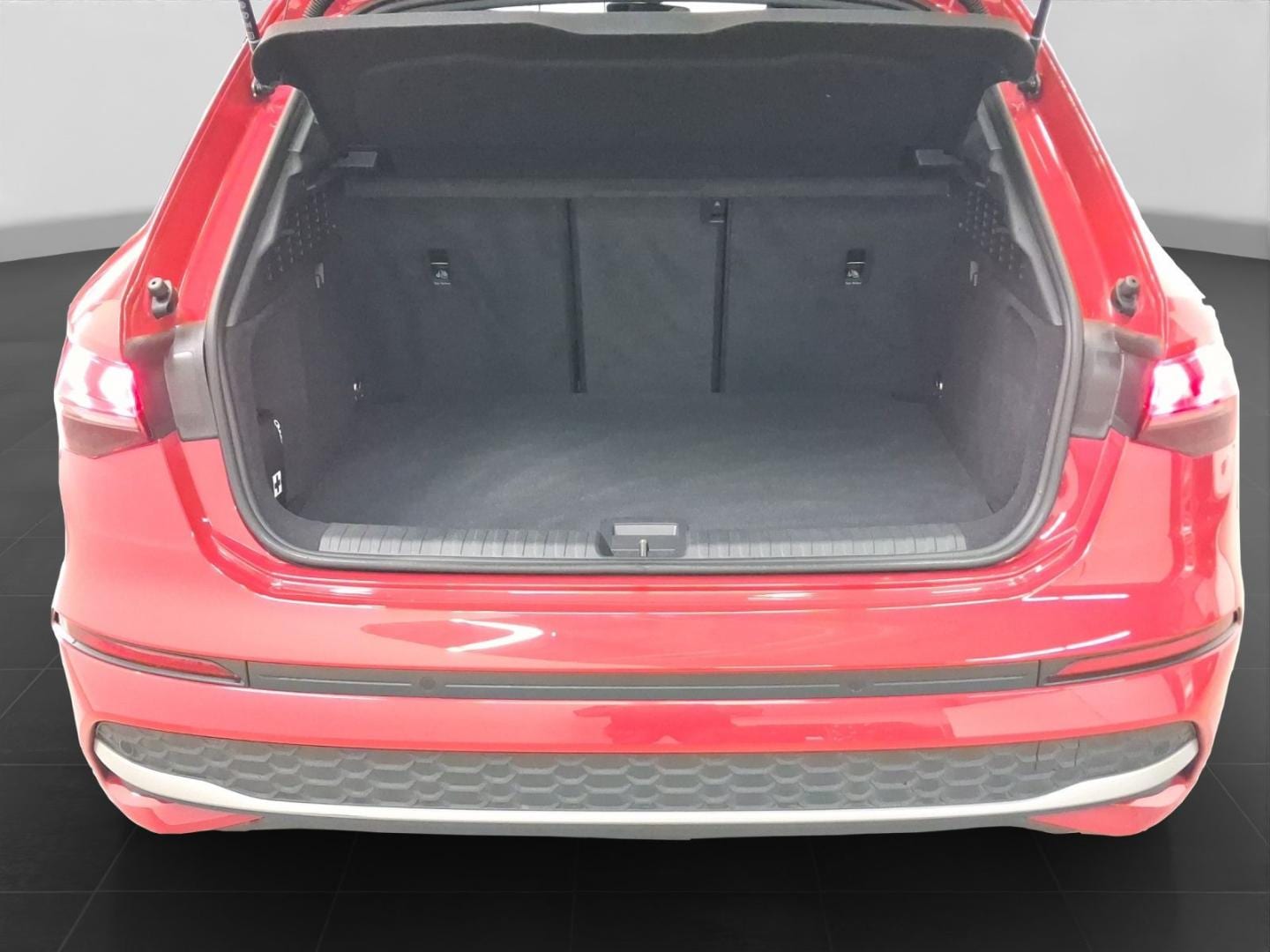Bild über Audi A3 Sportback TDI S tronic - für weitere Informationen kontaktieren Sie den Audi Partner